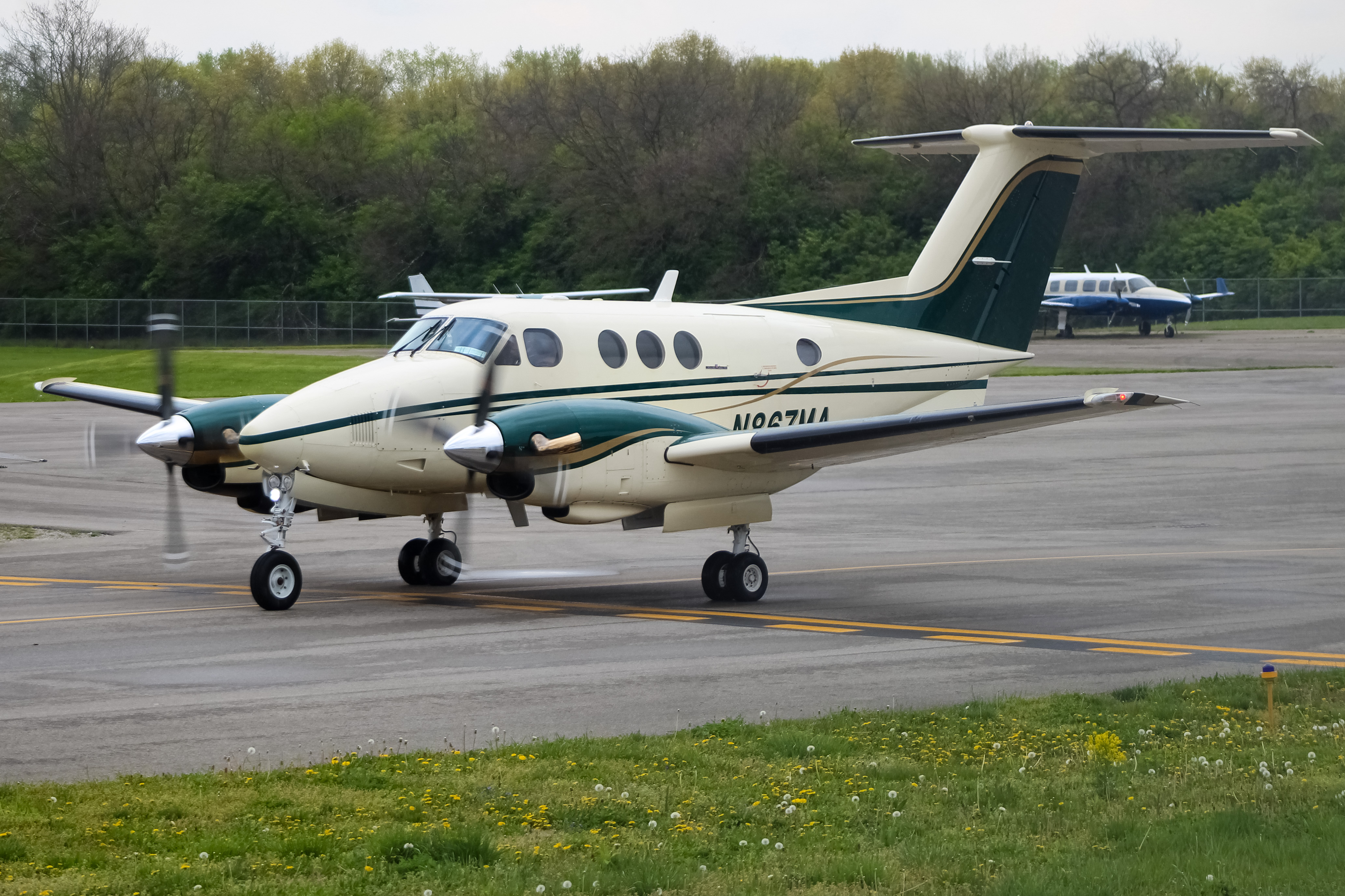 Full size: PRIVATE Beechcraft F90 N867MA at Cincinnati Municipal Airport/Lunken Field