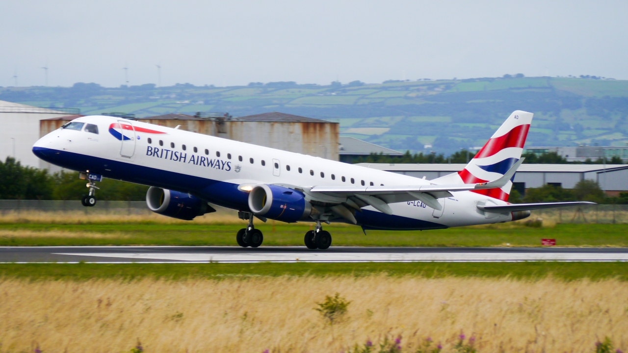 Full size: BA CityFlyer Embraer E190 G-LCAD at Belfast City George Best  Airport