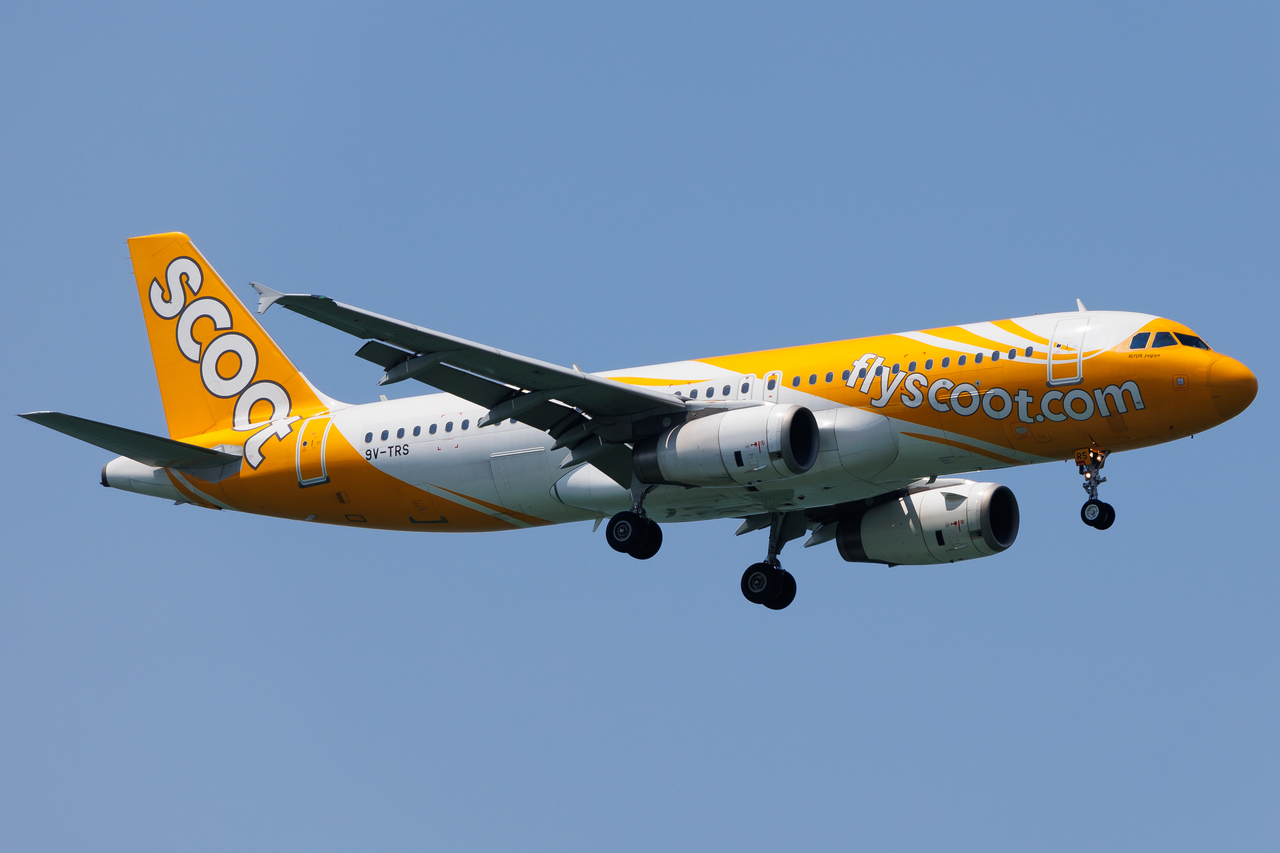 Full size: Scoot Airbus A320 9V-TRS at Singapore-Changi Airport