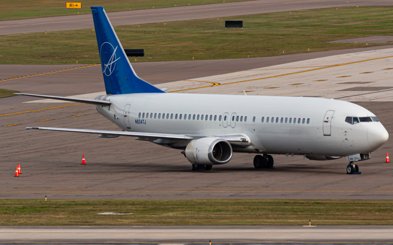Full size: iAero Airways Boeing 737-400 N804TJ at Tampa International Airport