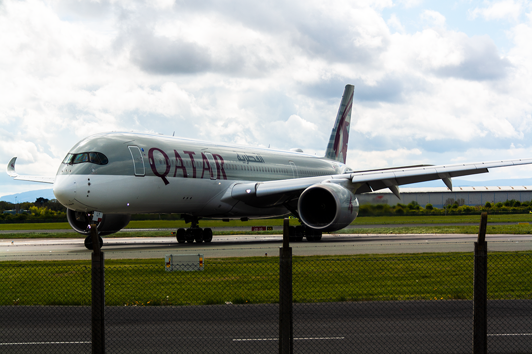 Full size: Qatar Airways Airbus A350-900 A7-ALY at Dublin International Airport
