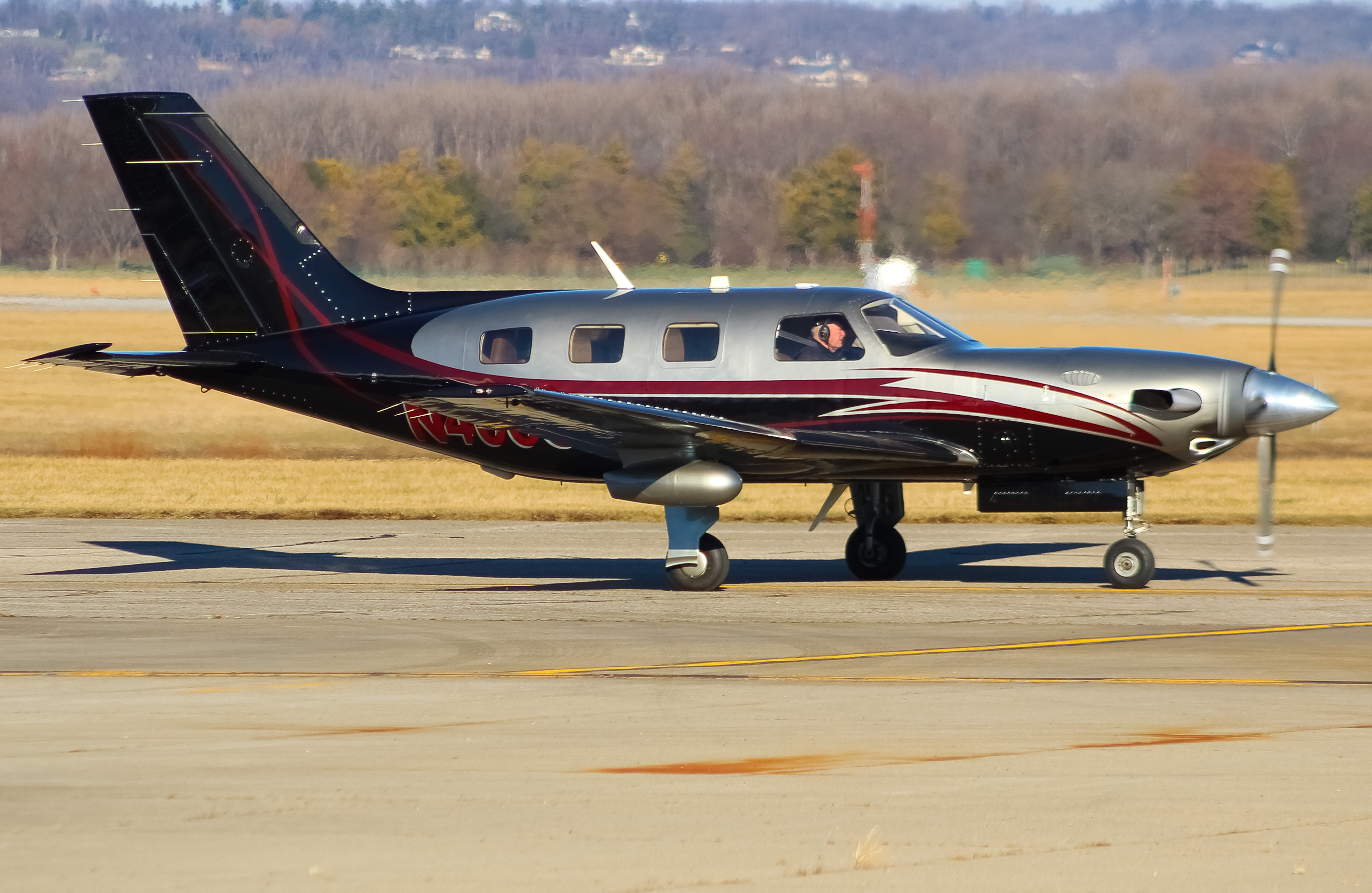 Full size: PRIVATE  Piper PA-46 N406CD at Cincinnati Municipal Airport/Lunken Field