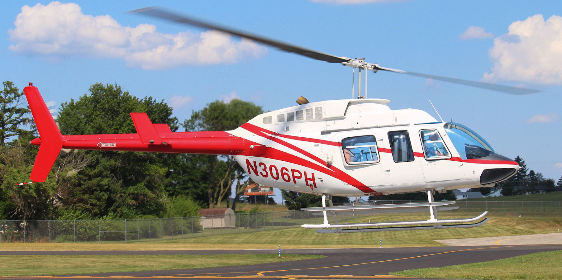 Full size: PRIVATE Bell 206L-1 Longranger  N306PH at York Airport