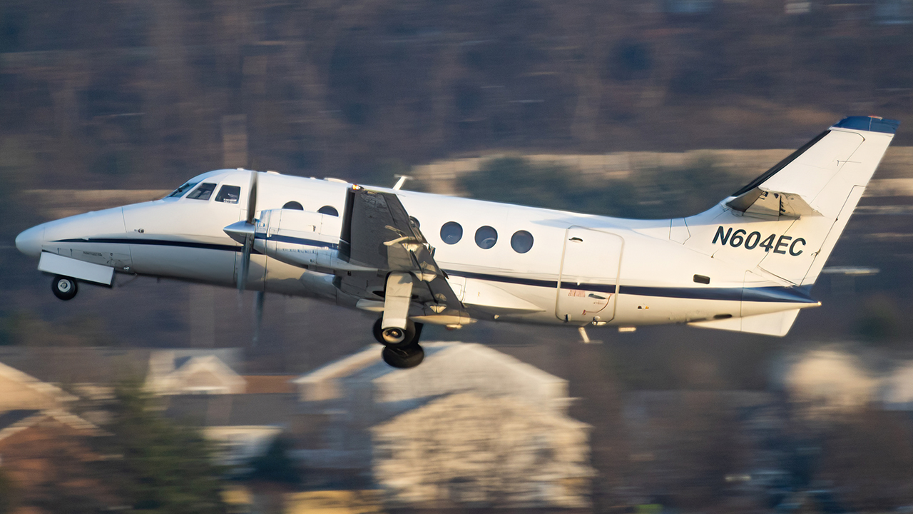 Full size: East Coast Flight Services BAe Jetstream 3101 N604EC at Ronald Reagan National Airport