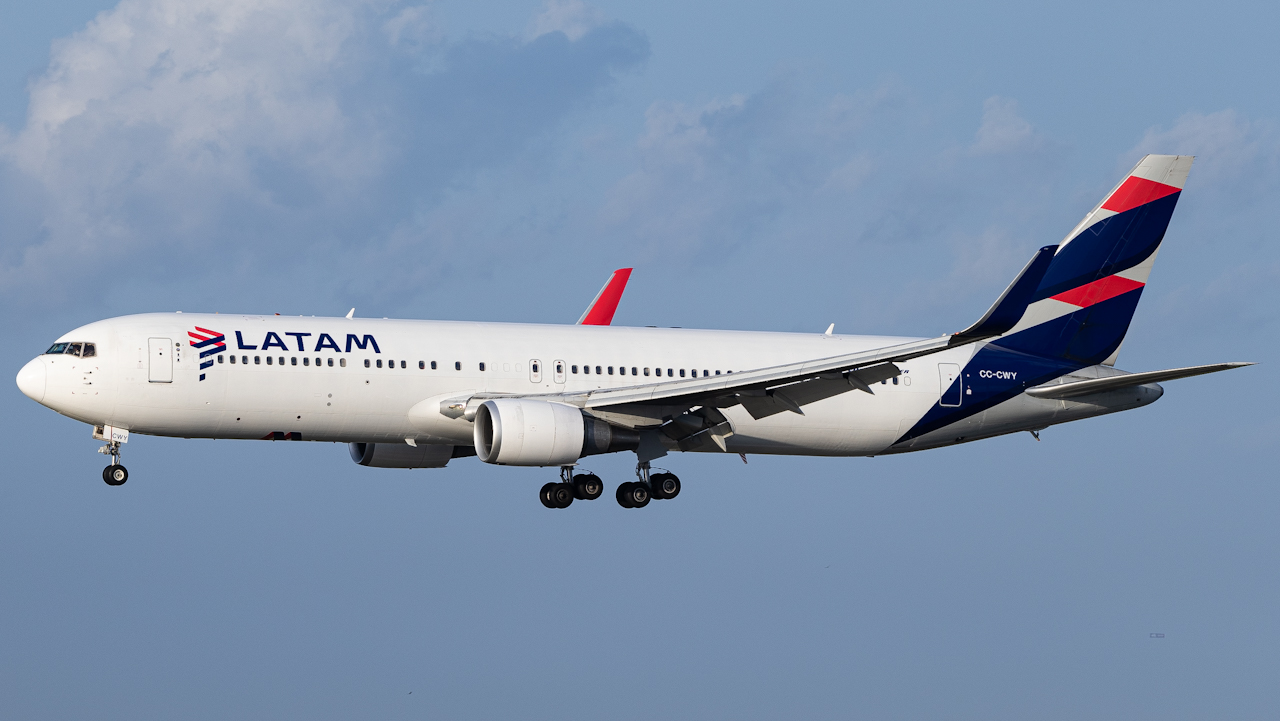 Full size: LATAM Boeing 767-300ER CC-CWY at Miami International Airport