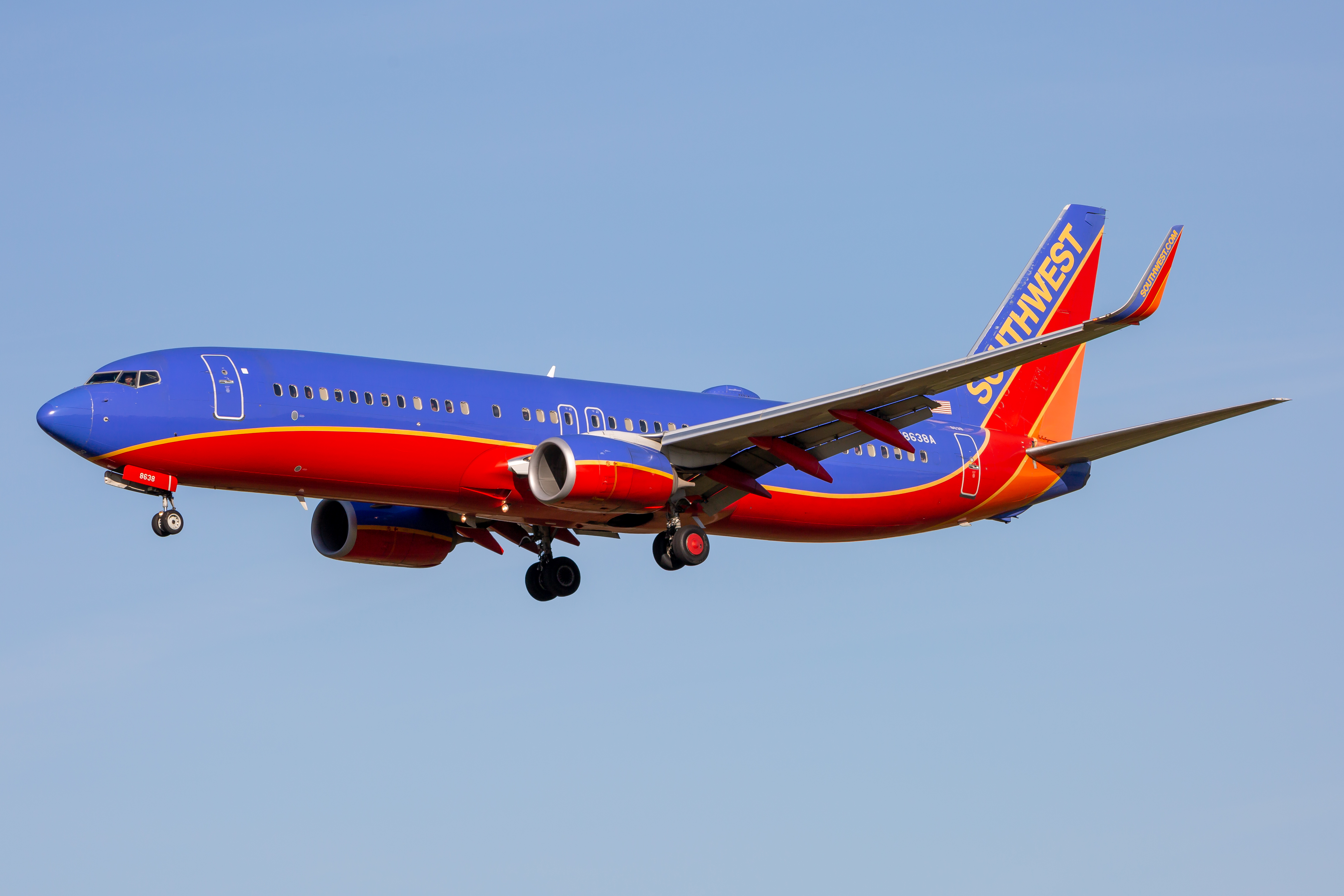 Full size: Southwest Airlines Boeing 737-800 N8638A at Baltimore/Washington International Thurgood Marshall Airport