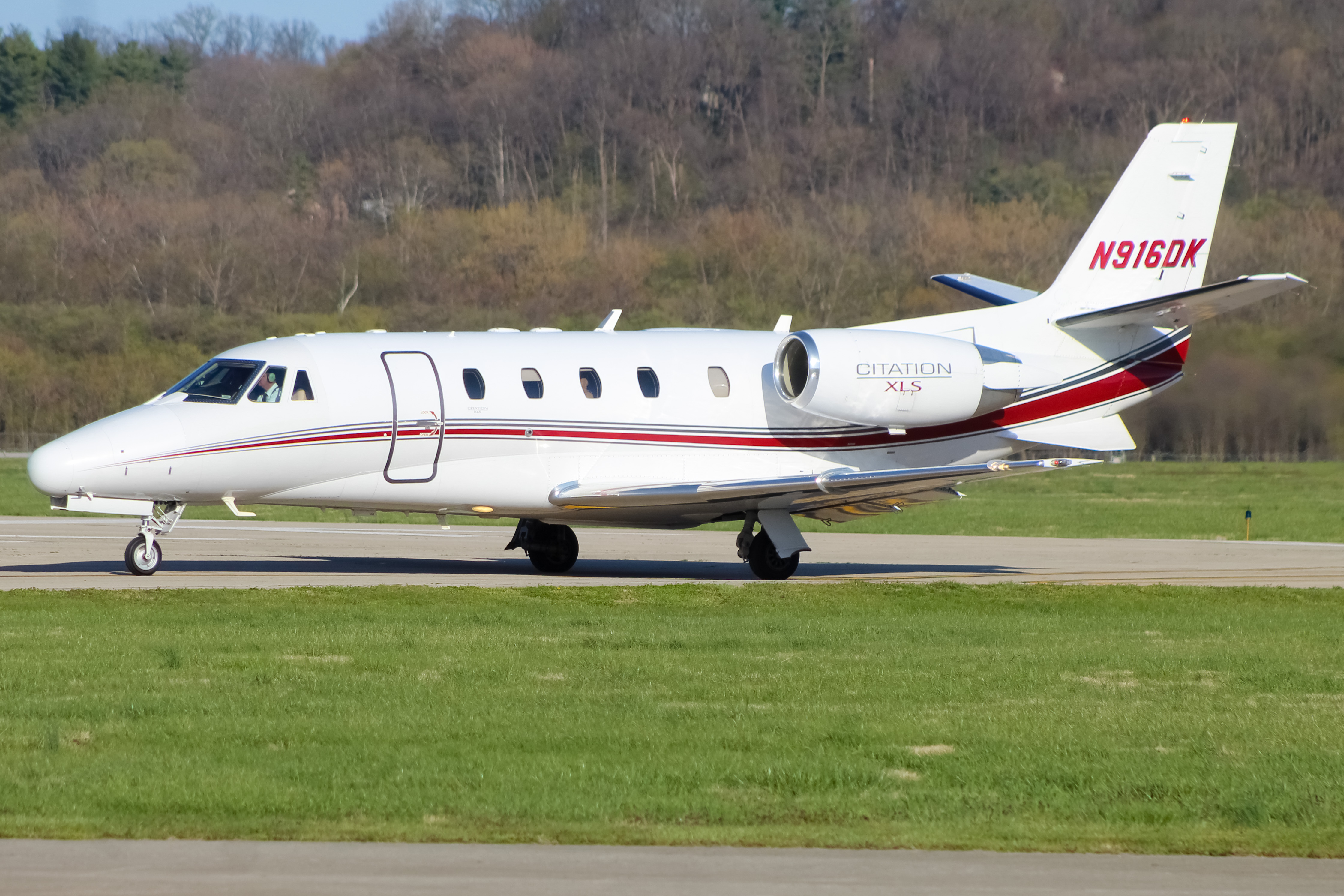 Full size: PRIVATE Cessna Citation 560XL Excel N916DK at Cincinnati Municipal Airport/Lunken Field