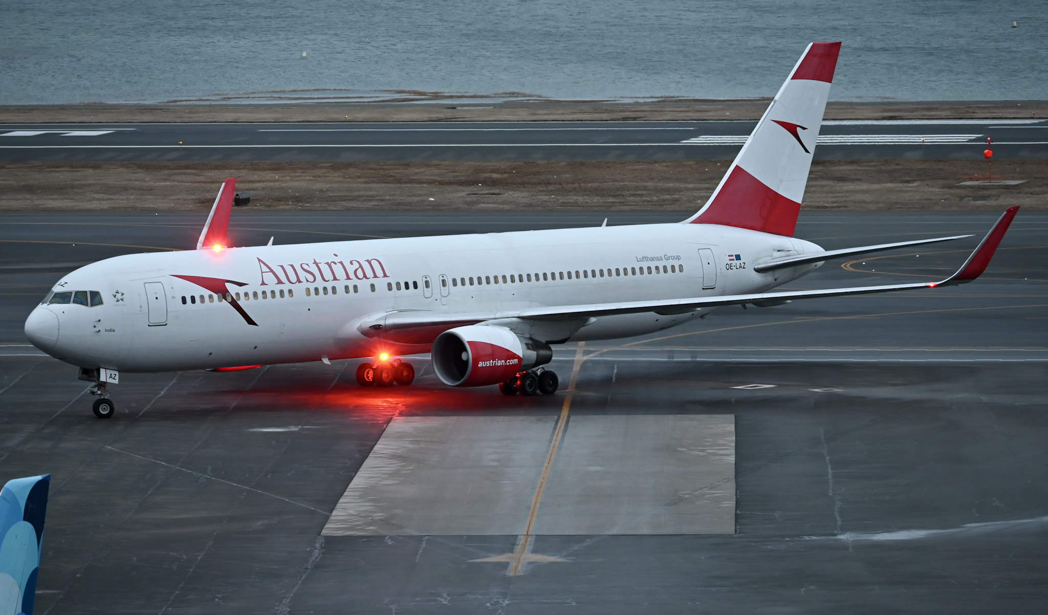 Full size: Austrian Airlines Boeing 767-300ER OE-LAZ at General Edward Lawrence Logan International Airport