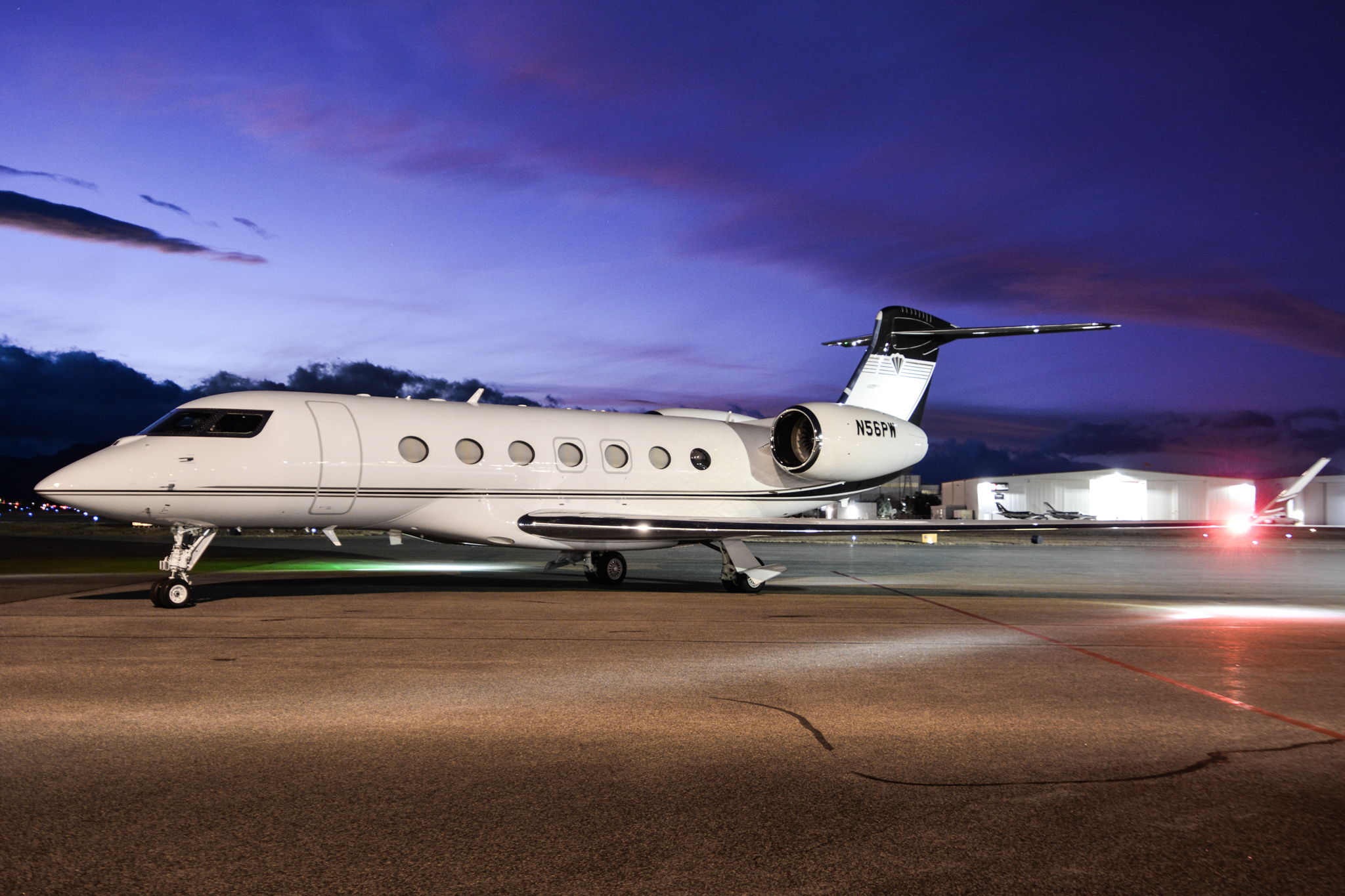 Full size: PRIVATE Gulfstream G600 N56PW at Rocky Mountain Metro Airport