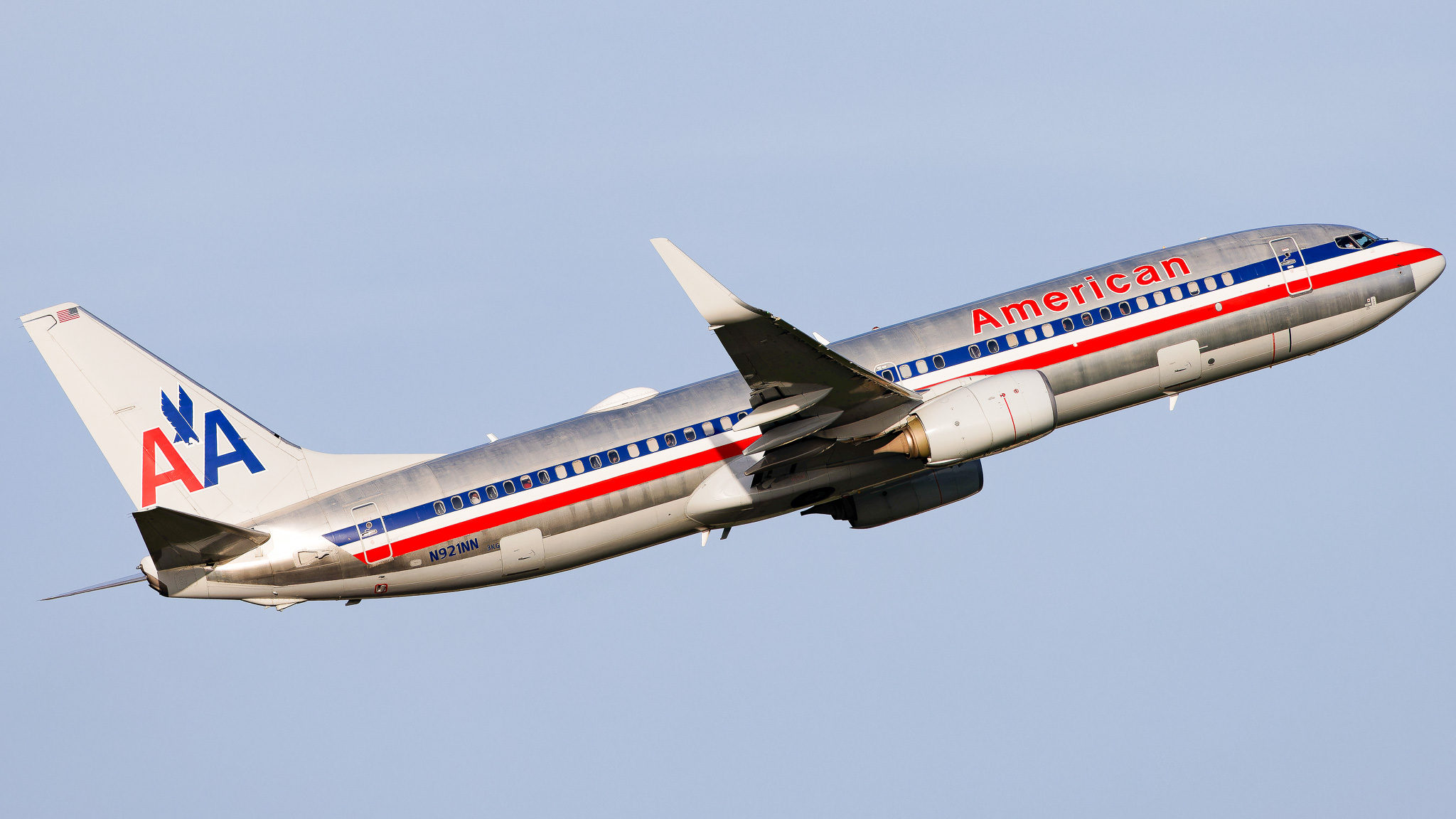 Full size: American Airlines Boeing 737-800 N921NN at Tampa International Airport
