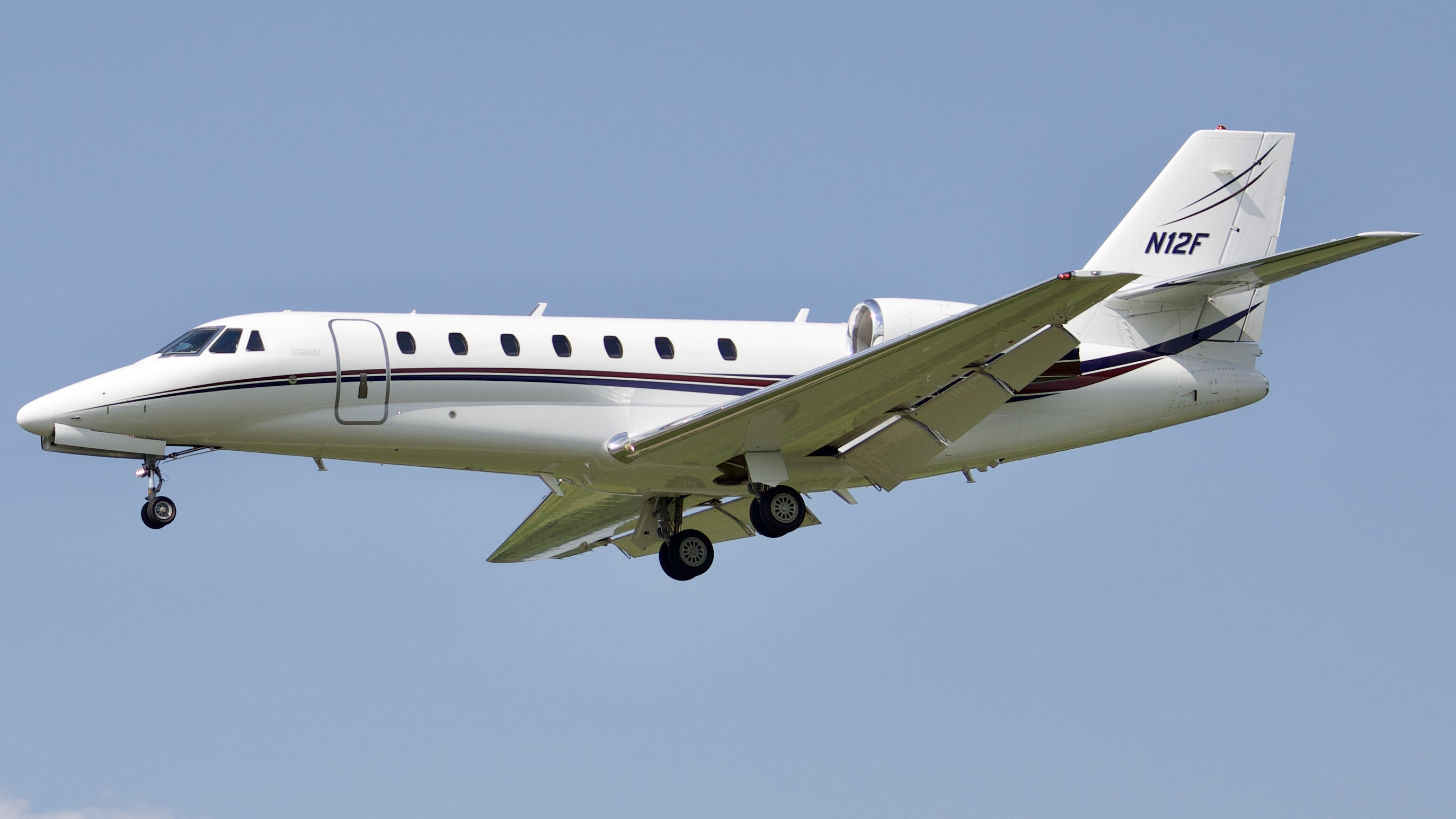 Full size: PRIVATE Cessna 680 Citation Sovereign  N12F at John Glenn Columbus International Airport