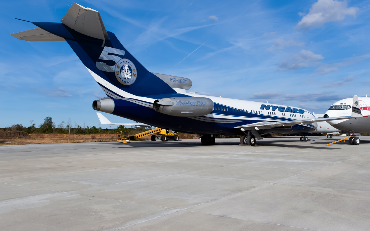 Full size: PRIVATE Boeing 727-200 VQ-BNF at Brunswick Golden Isles Airport