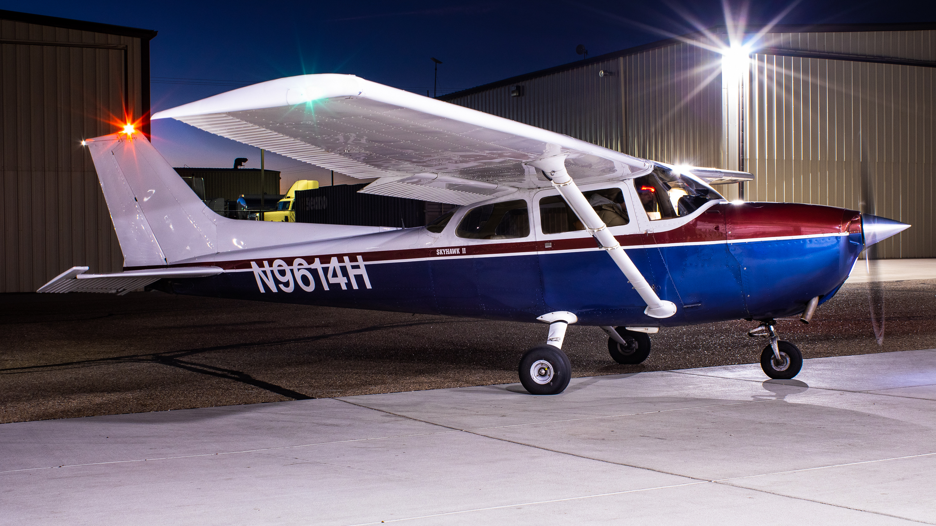 Full size: PRIVATE Cessna 172 N9614H at Greeley Weld County Airport
