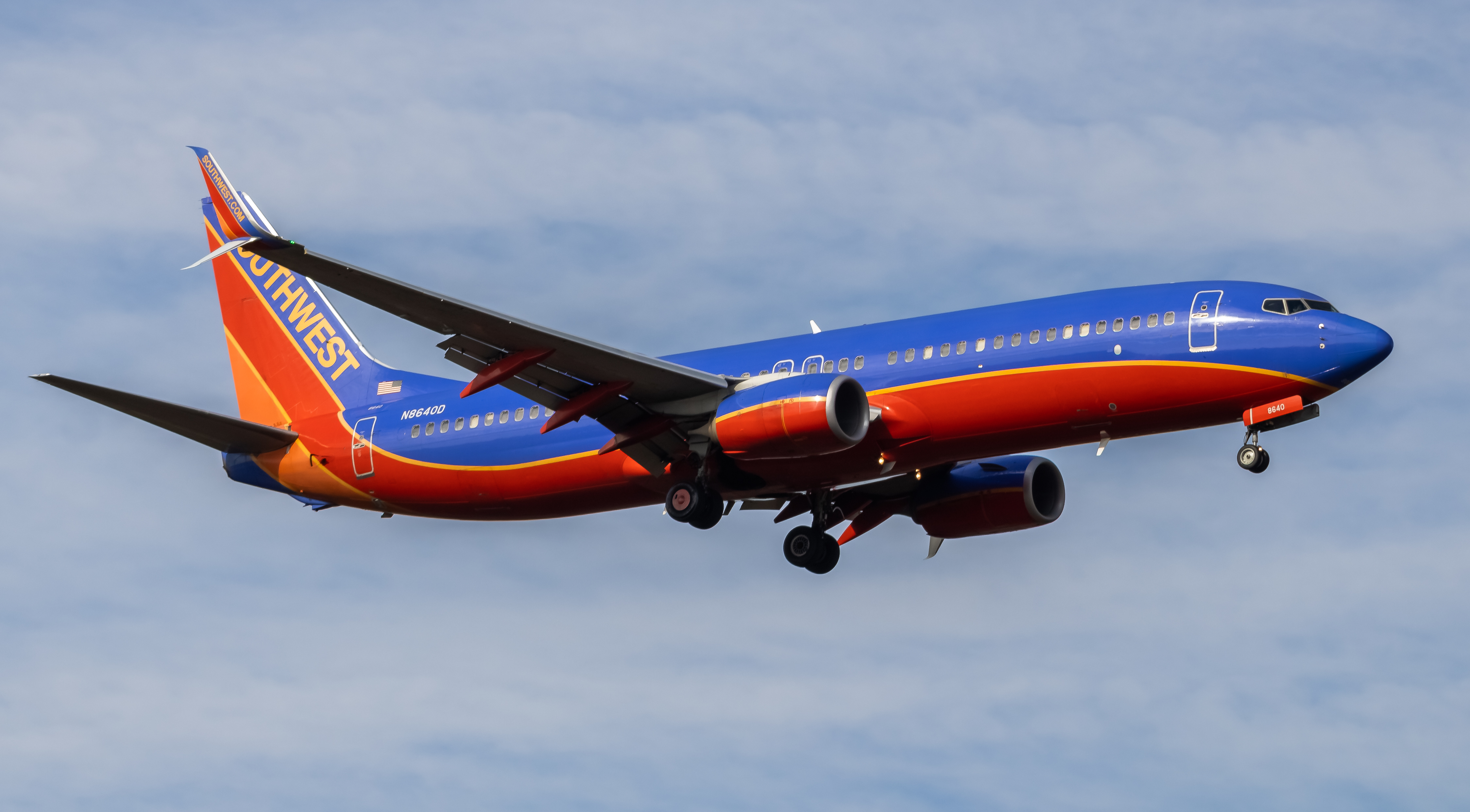 Full size: Southwest Airlines Boeing 737-800 N8640D at Baltimore/Washington International Thurgood Marshall Airport
