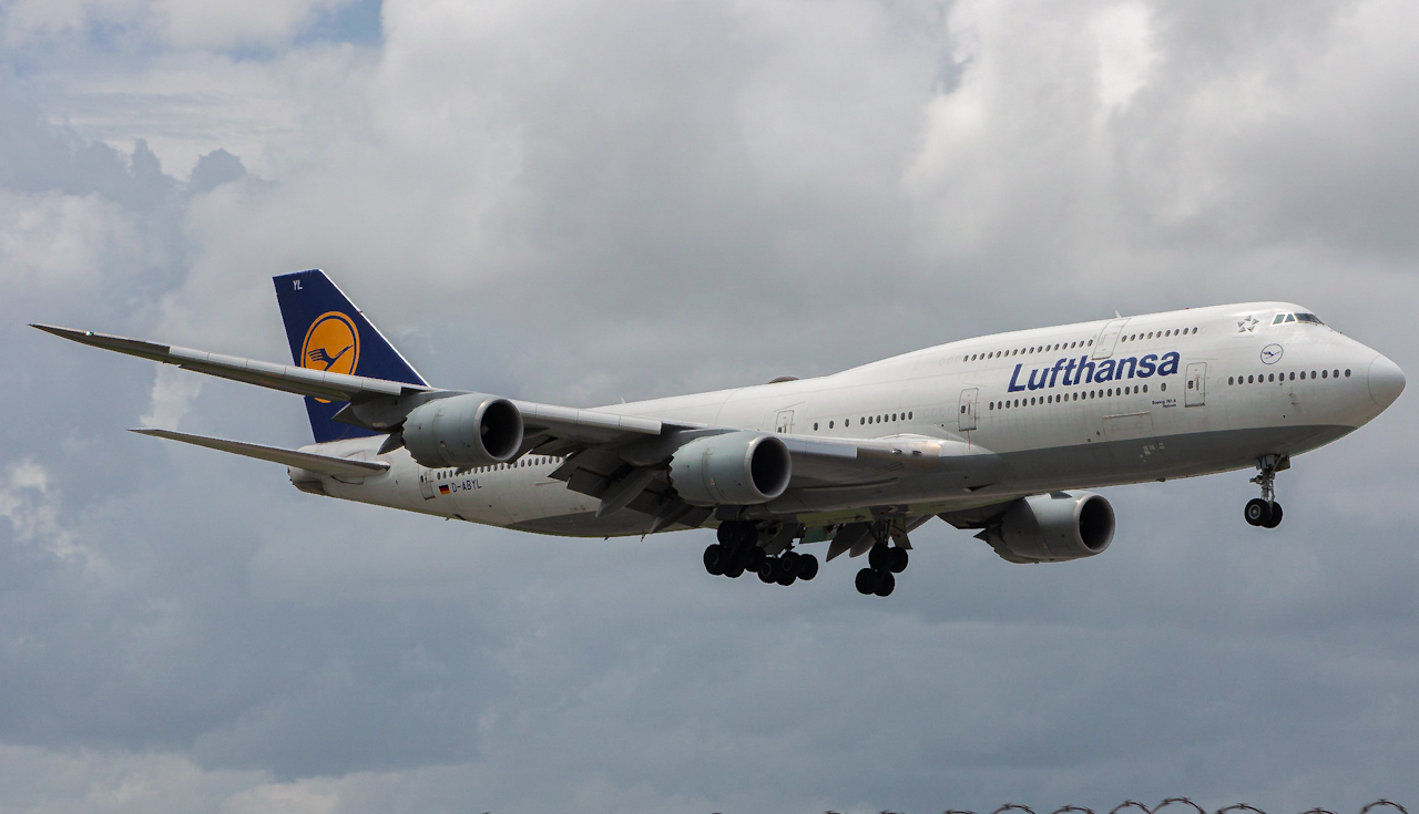 Full size: Lufthansa Boeing 747-8i D-ABYL at Miami International Airport