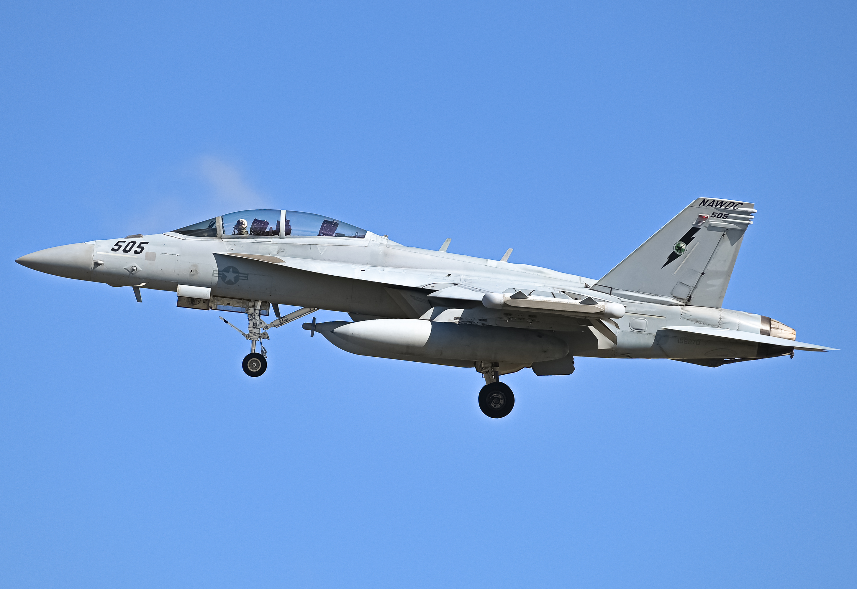 Full size: USN - United States Navy Boeing EA-18G Growler 168270 at North Island NAS