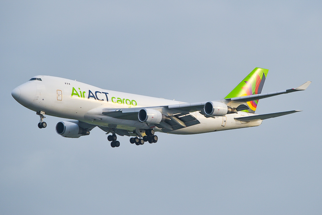 Full size: AirACT Boeing 747-400F TC-ACM at Singapore-Changi Airport