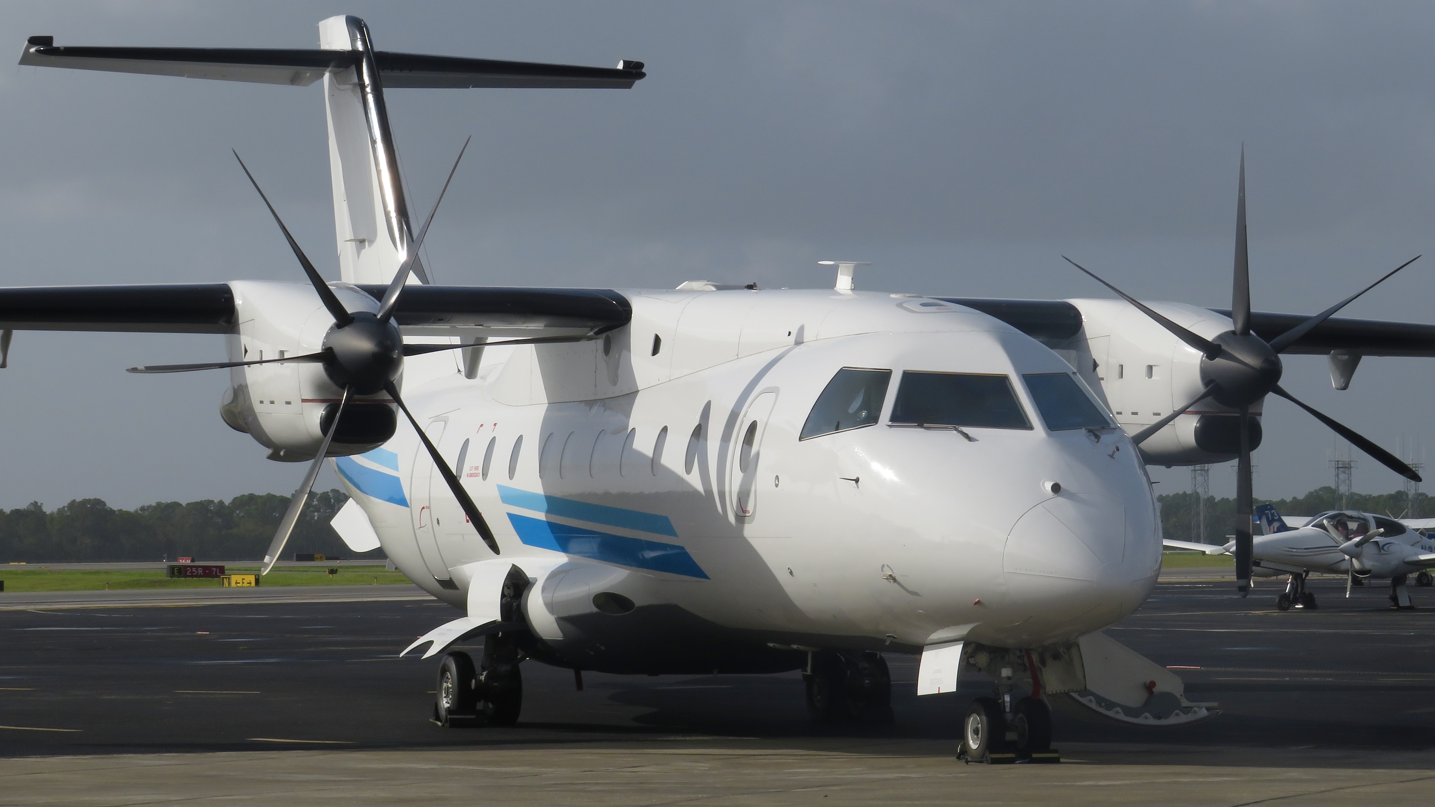 Full size: USAF - United States Air Force Dornier C-146A Wolfhound 15-3086 at Daytona Beach International Airport