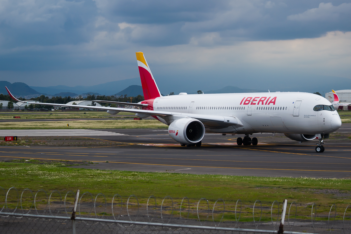 Full size: Iberia Airbus A350-900 EC-NCX at Mexico City International Airport