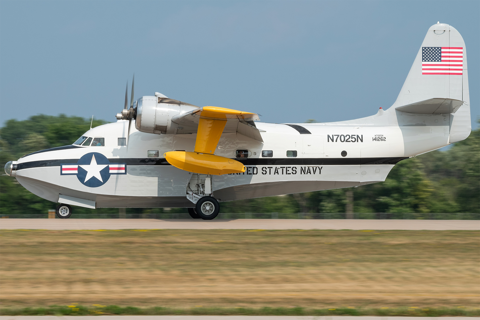 Full size: PRIVATE Grumman Albatross N7025N at Wittman Regional Airport