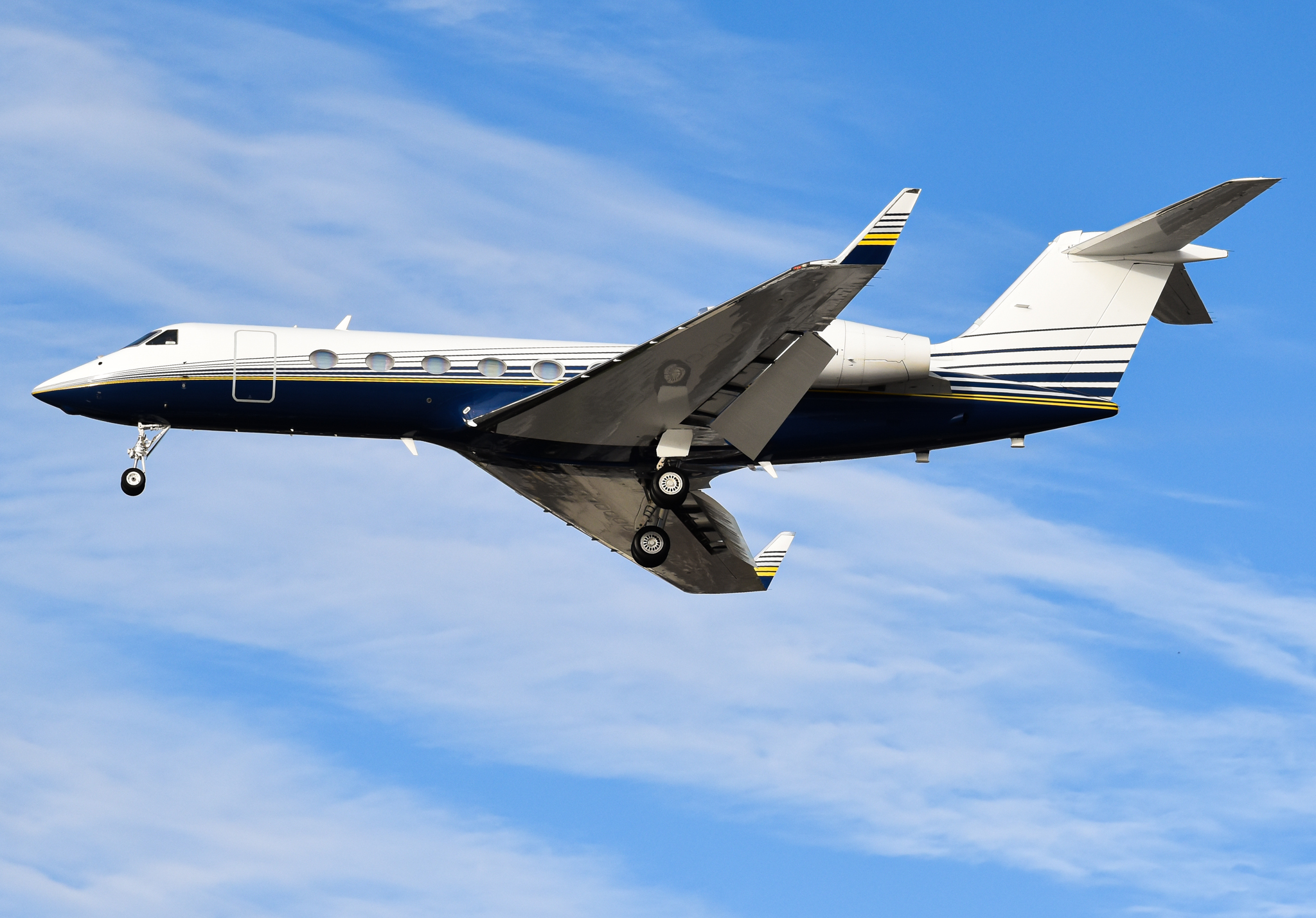 Full size: PRIVATE Gulfstream IV N787JS at San Diego International Airport
