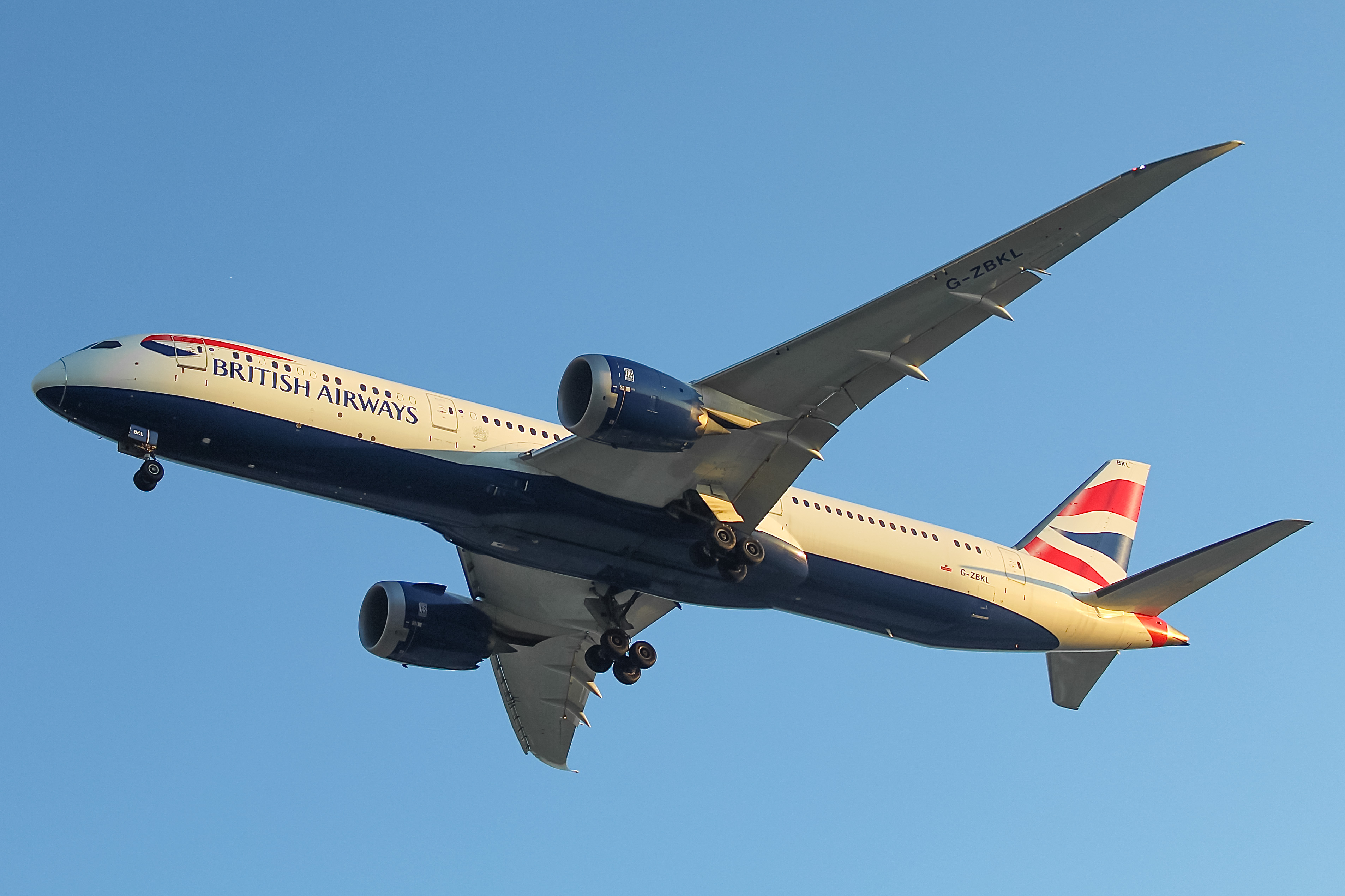 Full size: British Airways Boeing 787-9 G-ZBKL at Chicago O'Hare International Airport
