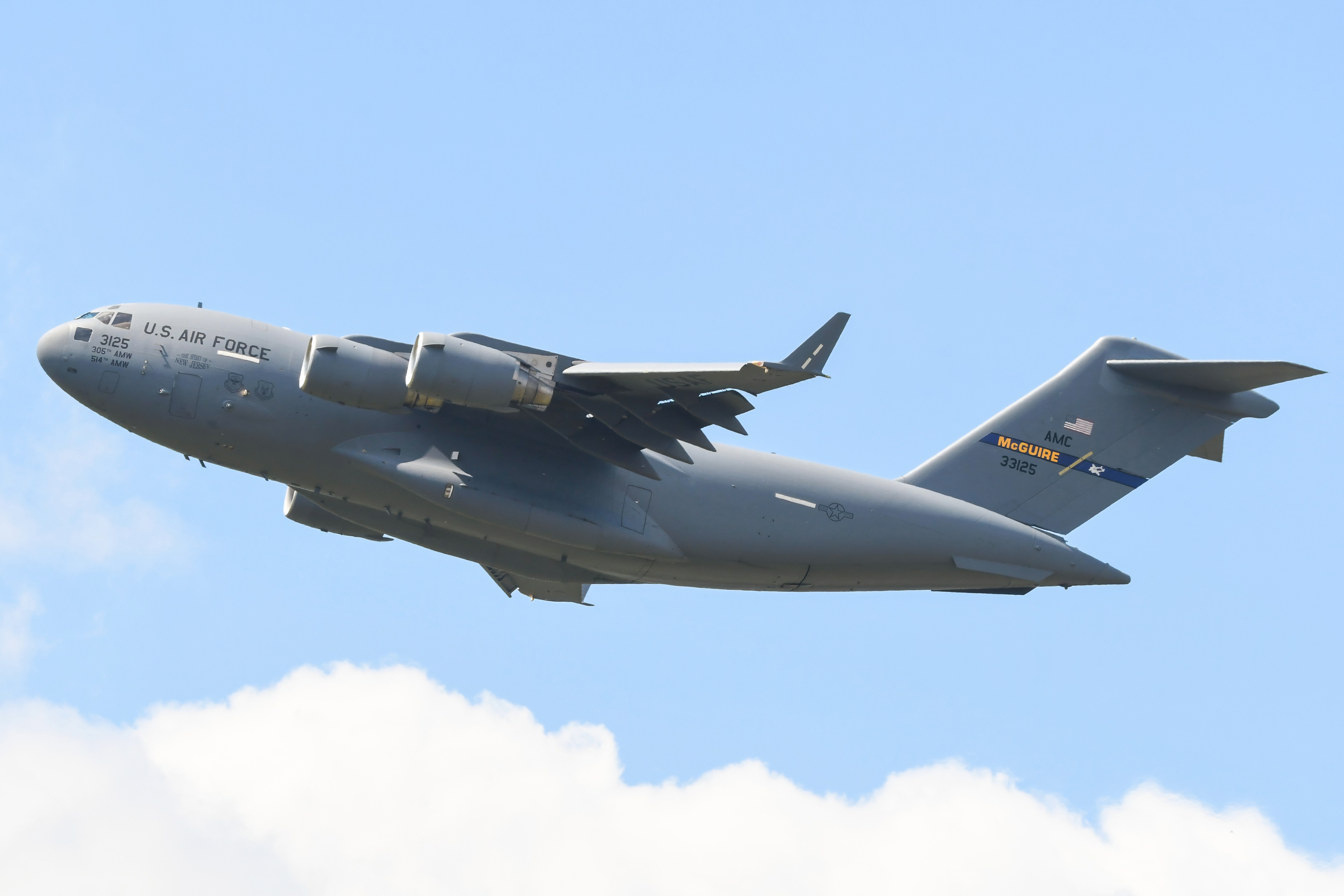 Full size: USAF - United States Air Force Boeing C-17 Globemaster III 03-3125 at McGuire Field (Joint Base Mc Guire Dix Lakehurst) Airport