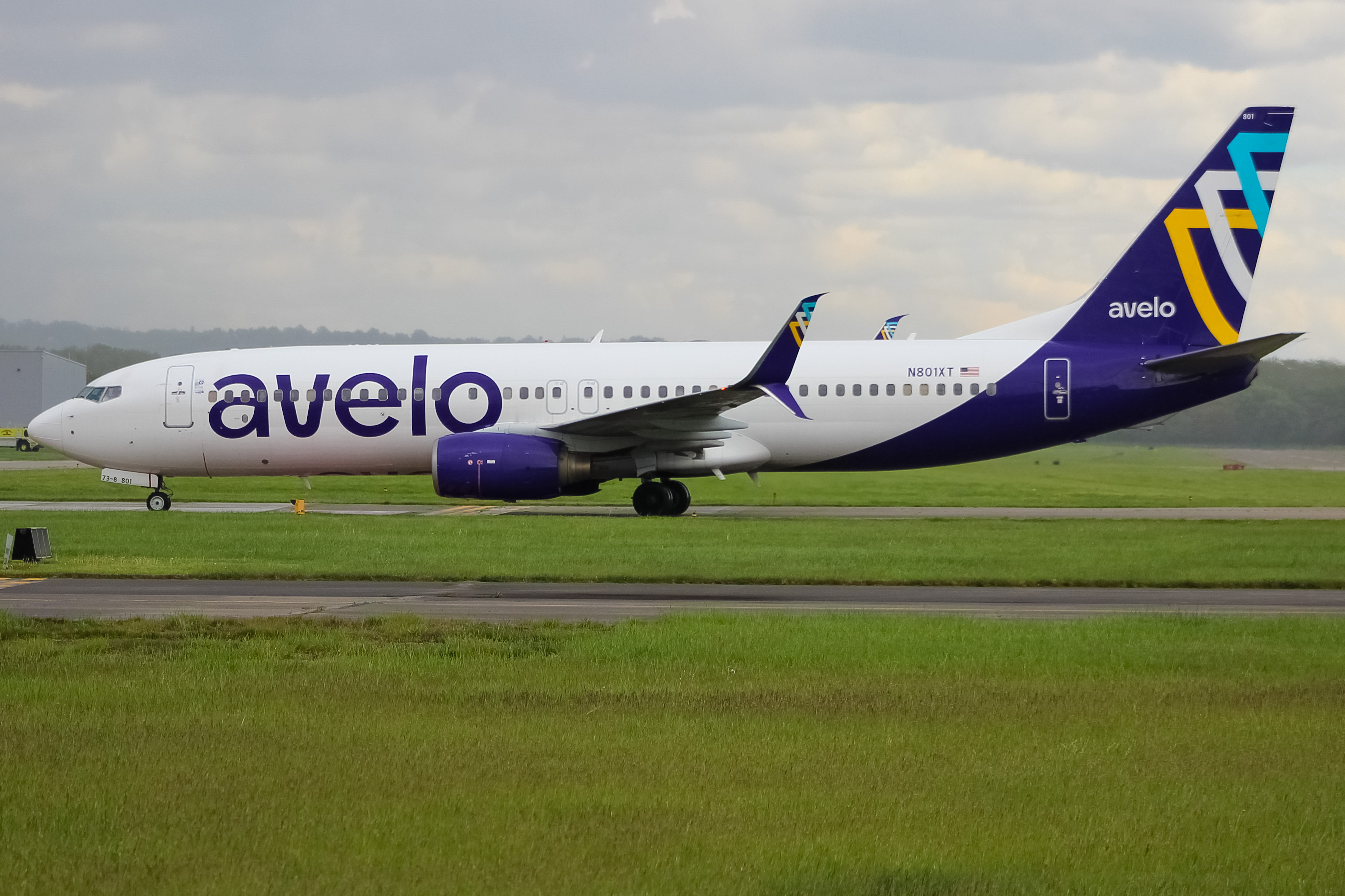 Full size: Avelo Airlines Boeing 737-800 N801XT at Cincinnati Municipal Airport/Lunken Field
