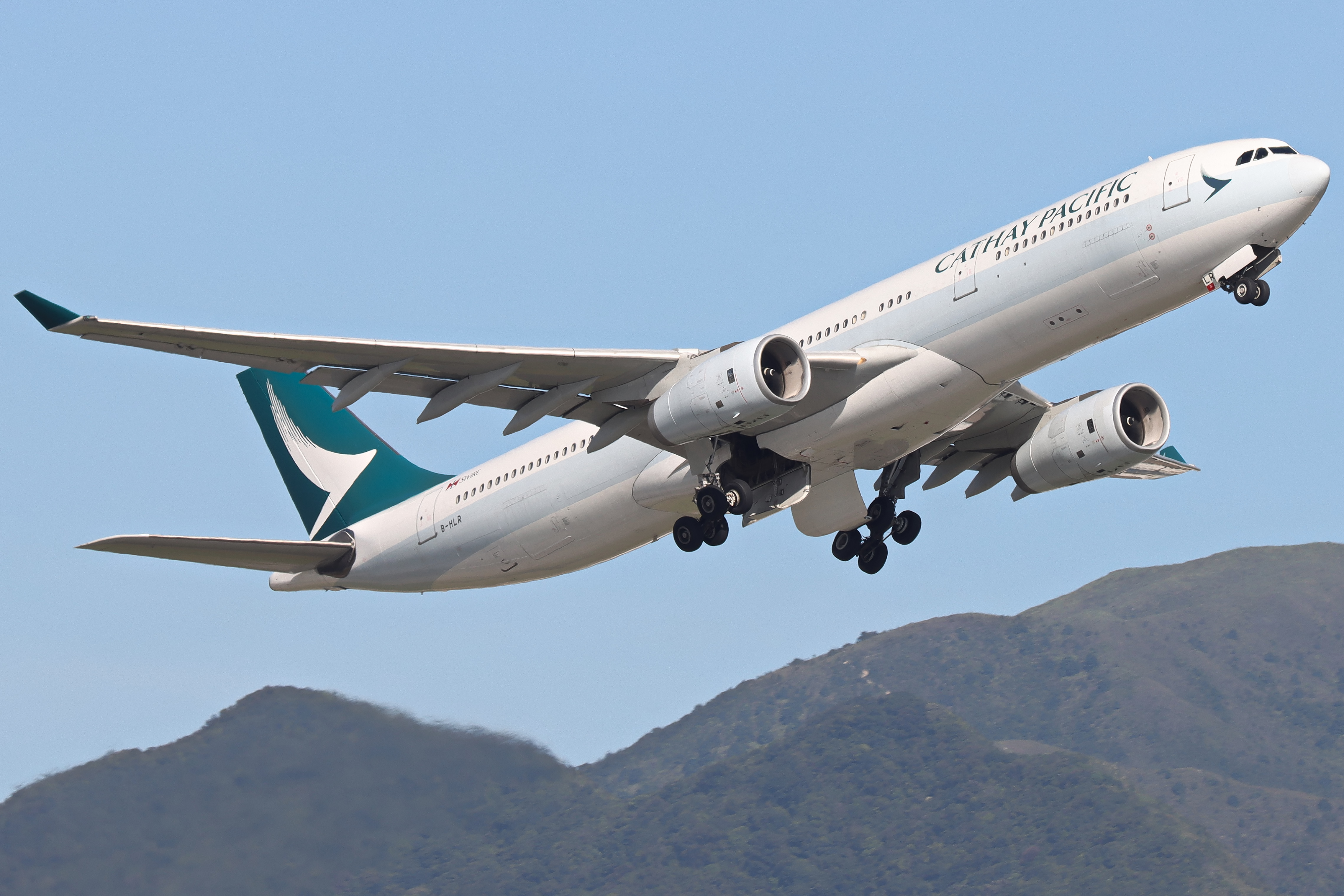 Full size: Cathay Pacific Airbus A330-300 B-HLR at Hong Kong International Airport