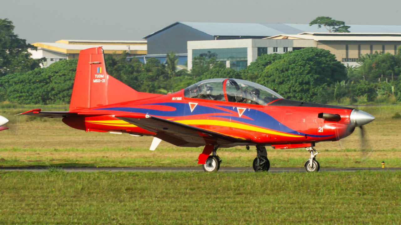Full size: Royal Malaysian Air Force Pilatus PC-7 M50-21 at Kuala Lumpur Subang Airport