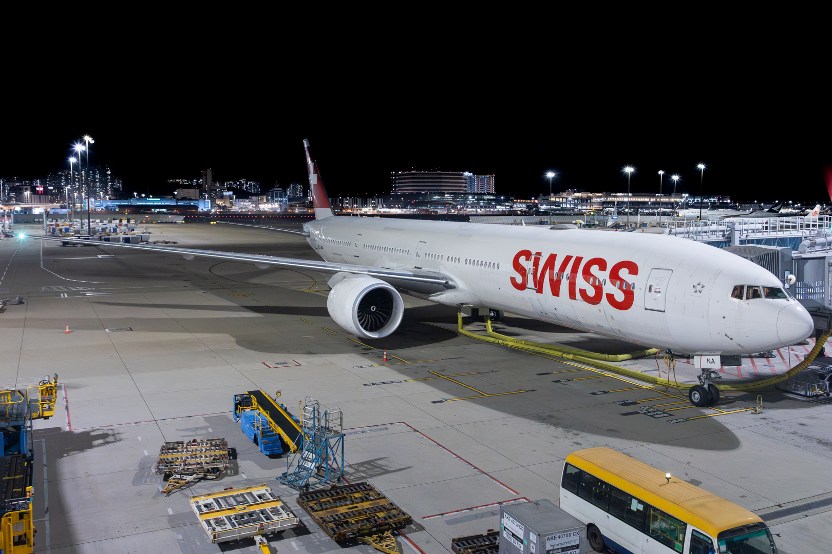 Full size: Swiss International Air Lines Boeing 777-300ER HB-JNA at Hong Kong International Airport