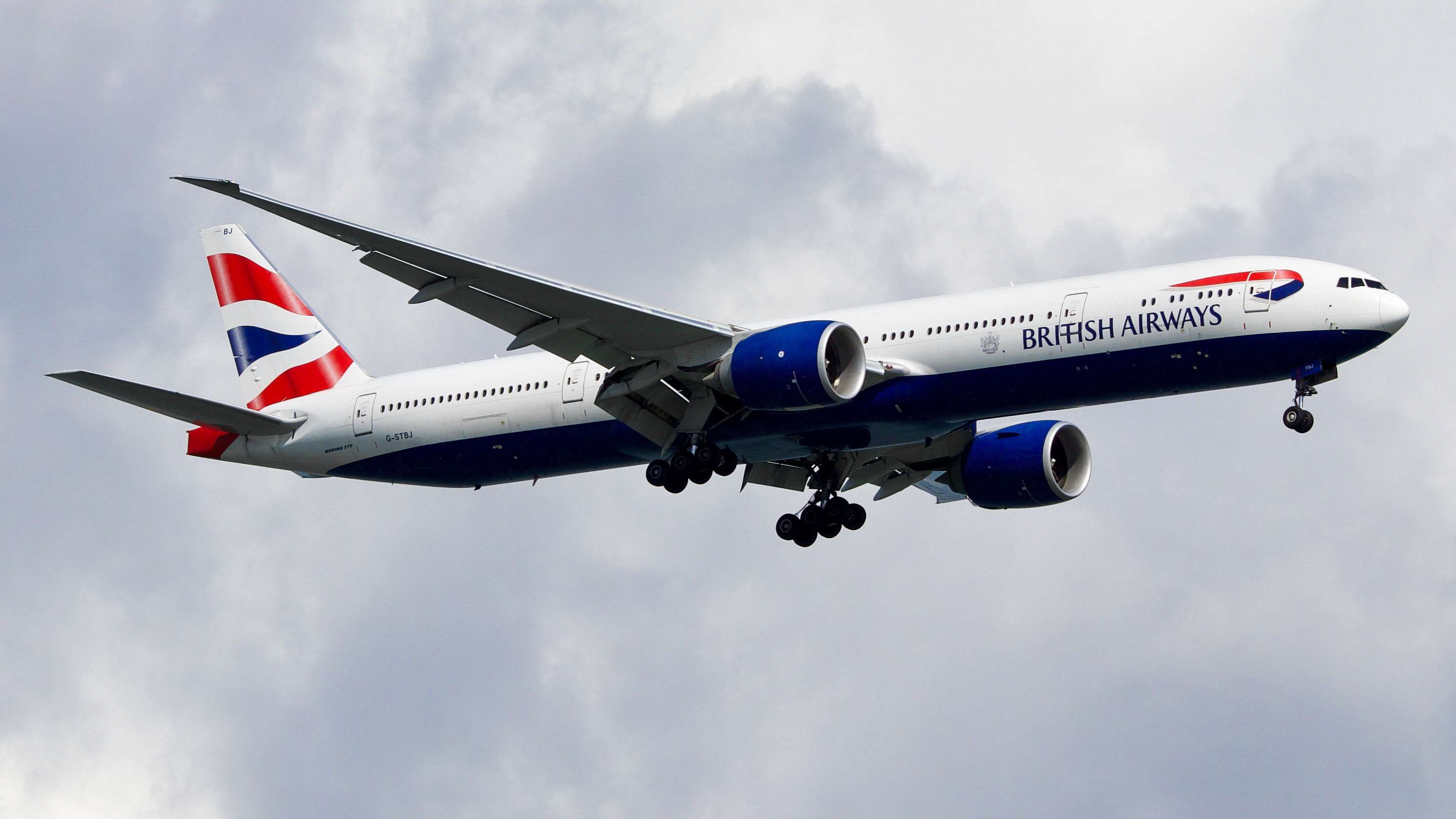 Full size: British Airways Boeing 777-300ER G-STBJ at Singapore-Changi Airport