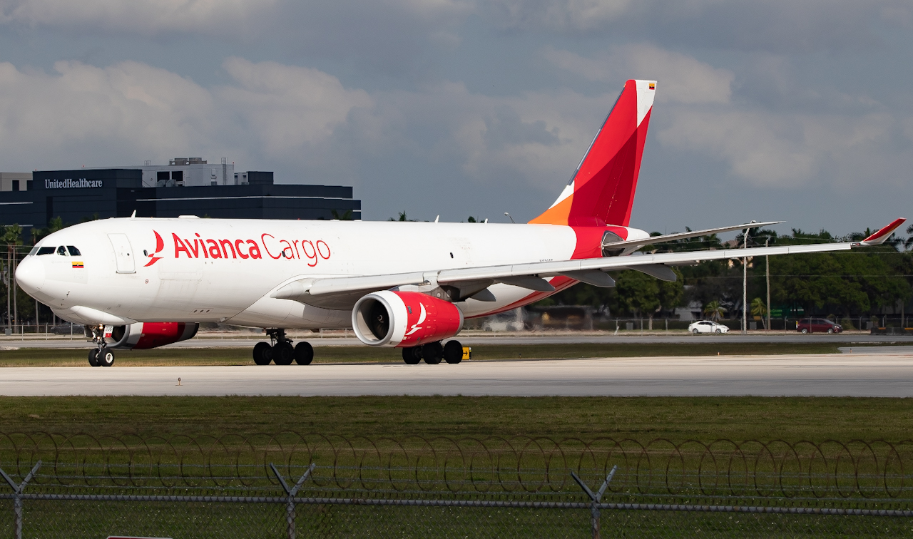 Full size: Avianca Cargo Airbus A330-200F N336QT at Miami International Airport