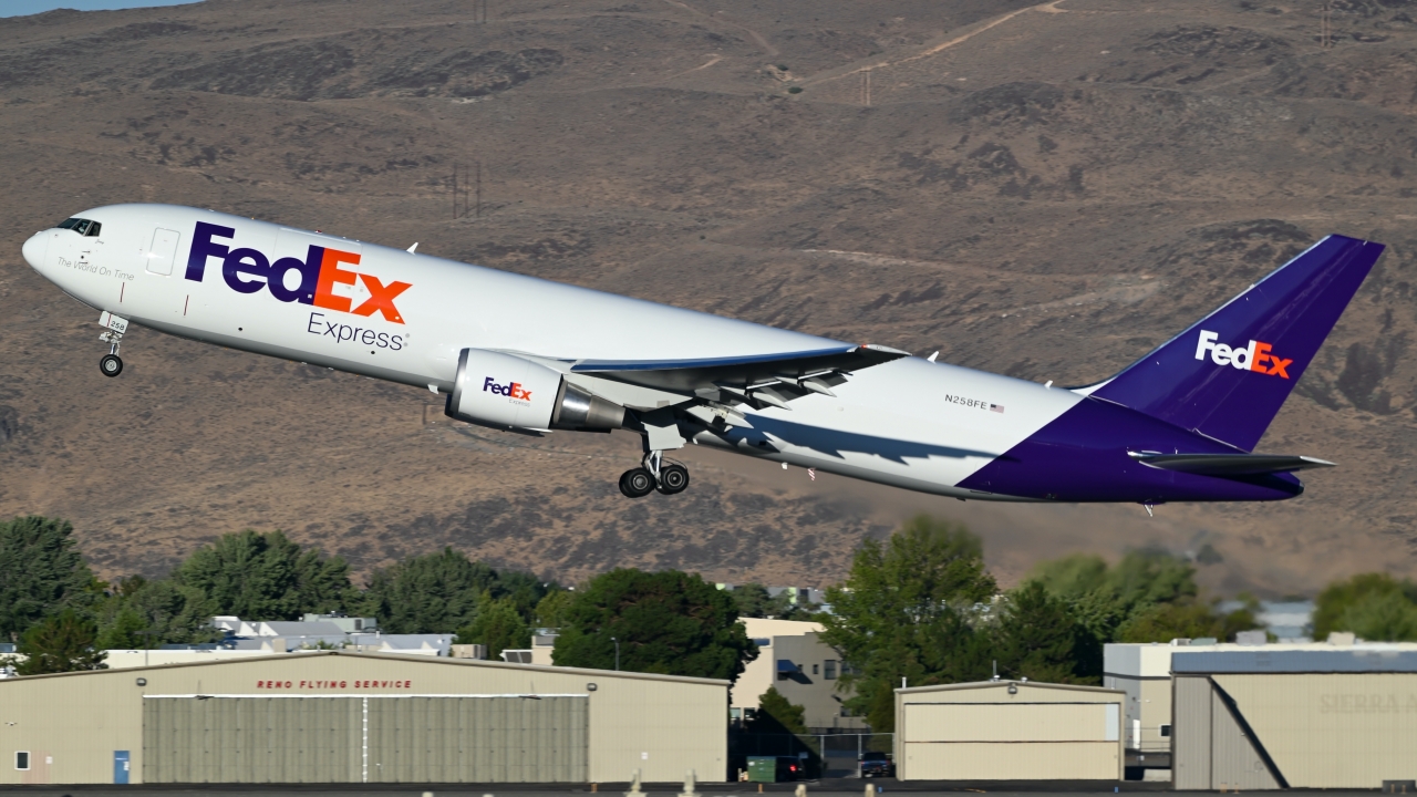 Full size: FedEx Boeing 767-300F N258FE at Reno/Tahoe International Airport