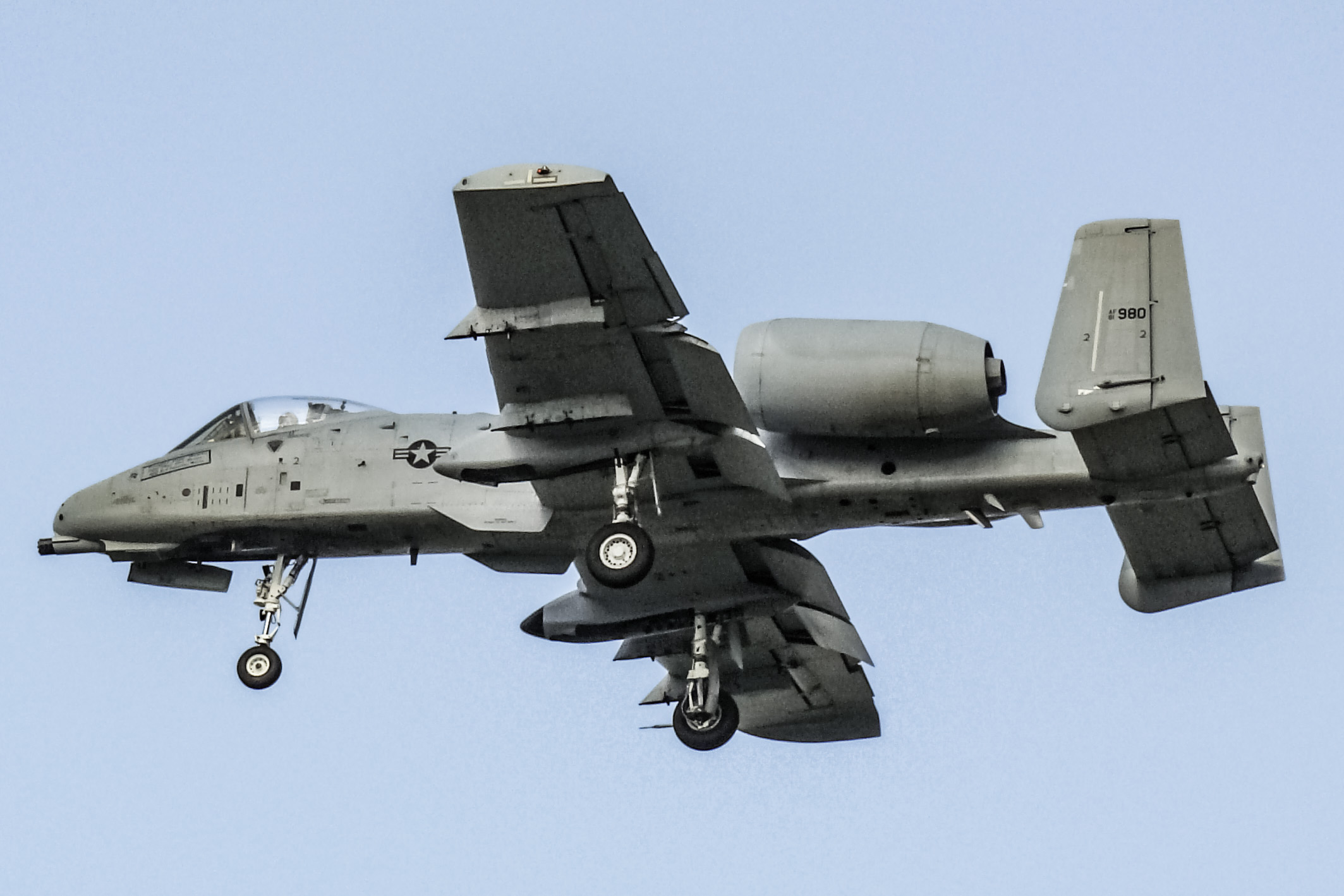 Full size: USAF - United States Air Force Fairchild A-10 Thunderbolt 81-0980 at Wittman Regional Airport