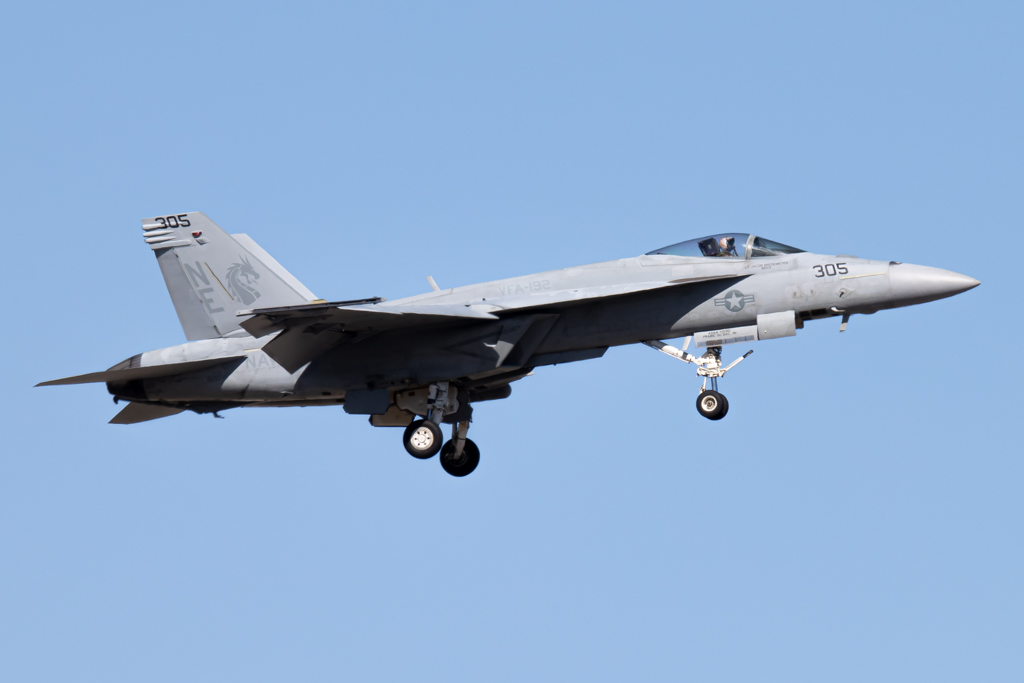 Full size: USN- United States Navy Boeing F/A-18E/F Super Hornet 169739 at Boise Air Terminal/Gowen Field