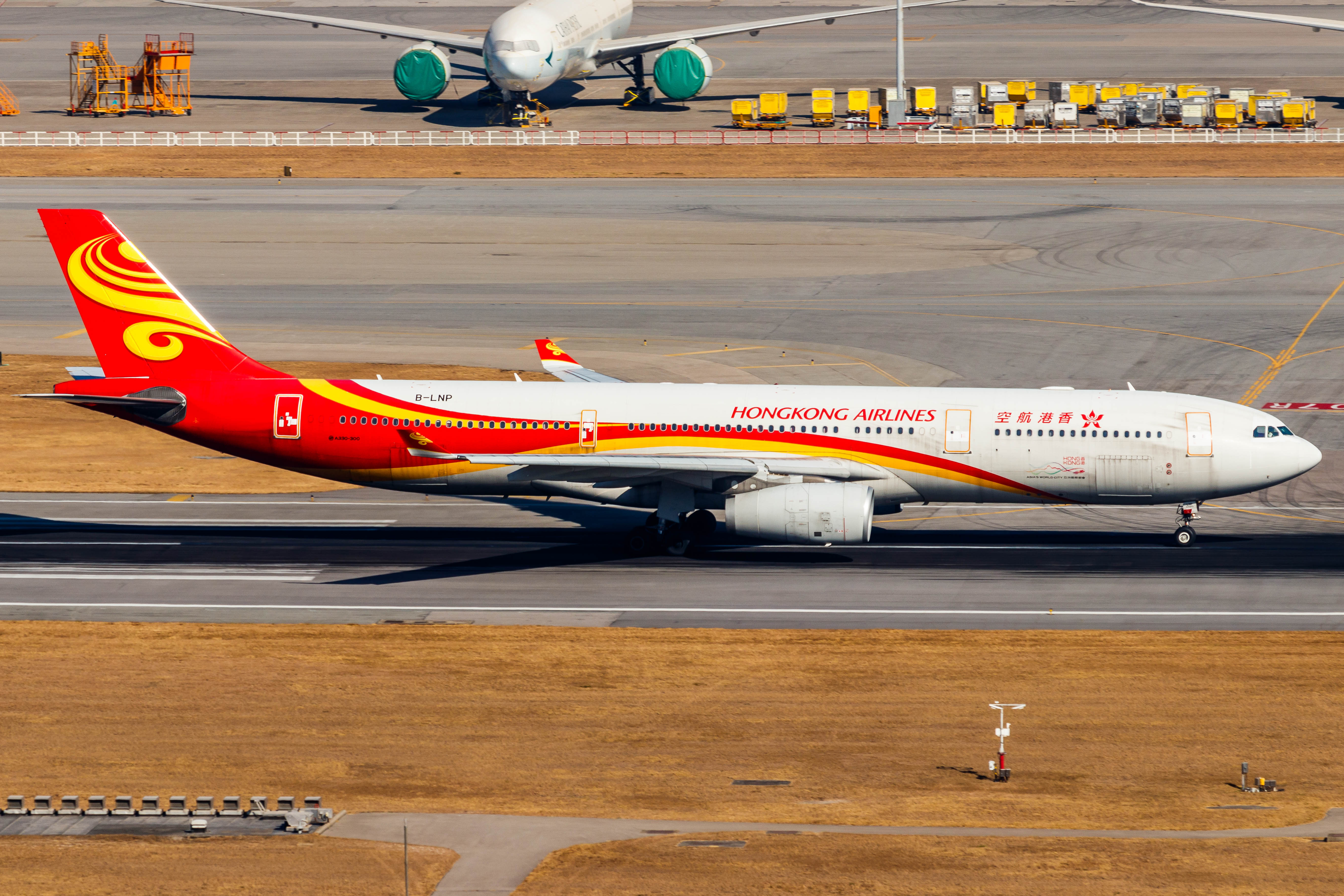 Full size: Hong Kong Airlines Airbus A330-300 B-LNP at Hong Kong International Airport