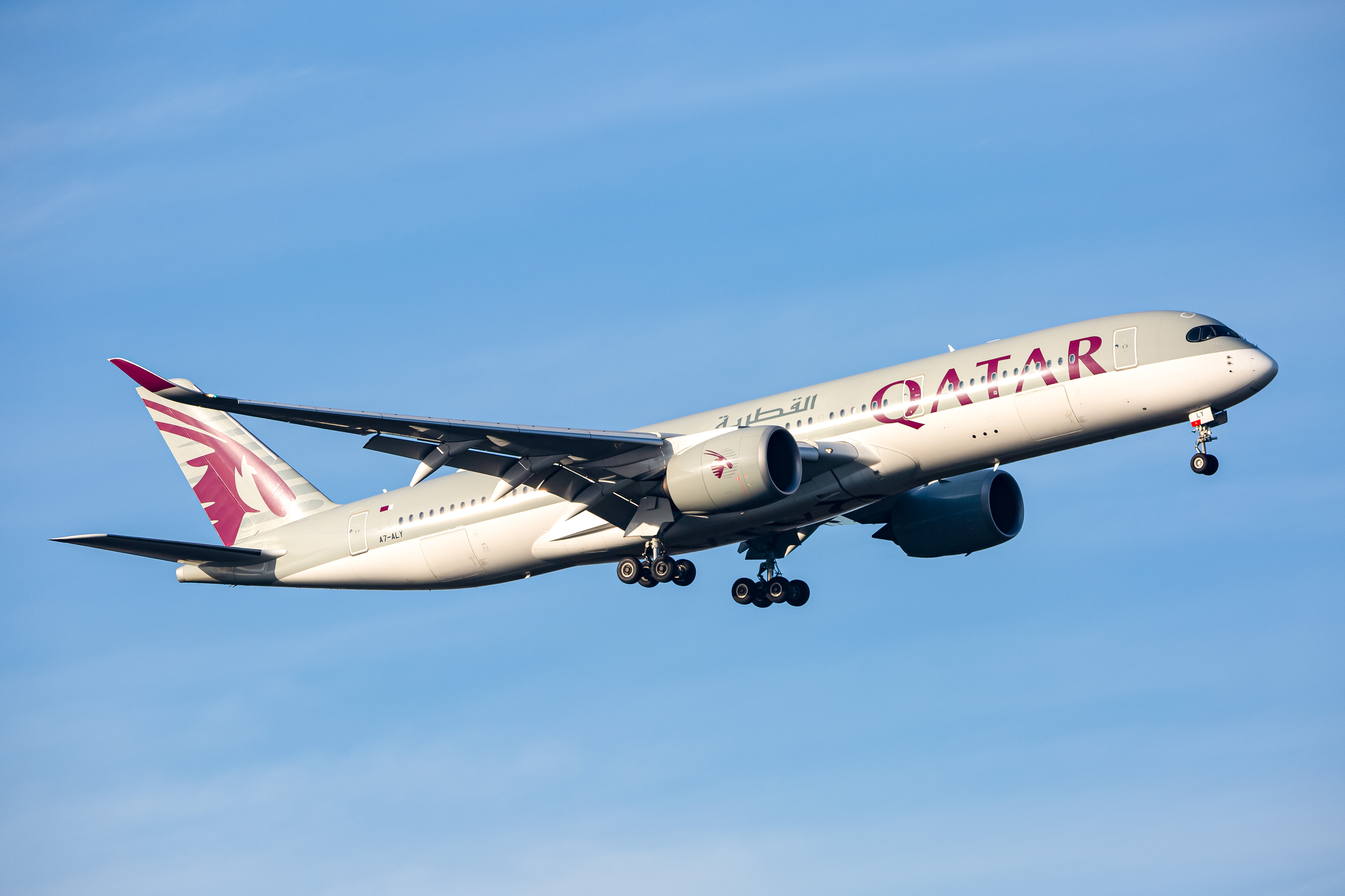 Full size: Qatar Airways Airbus A350-900 A7-ALY at Washington Dulles International Airport