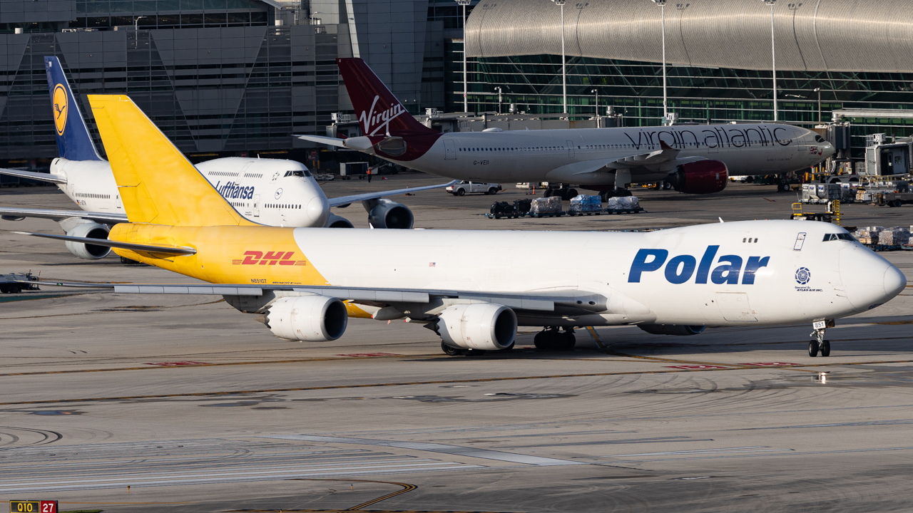Full size: Polar Air Boeing 747-8F N851GT at Miami International Airport
