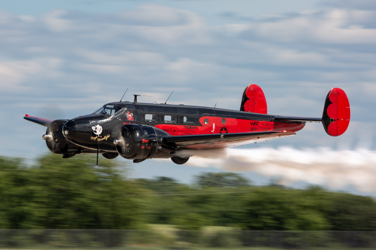 Full size: PRIVATE Beech C18S N9109R at Wittman Regional Airport