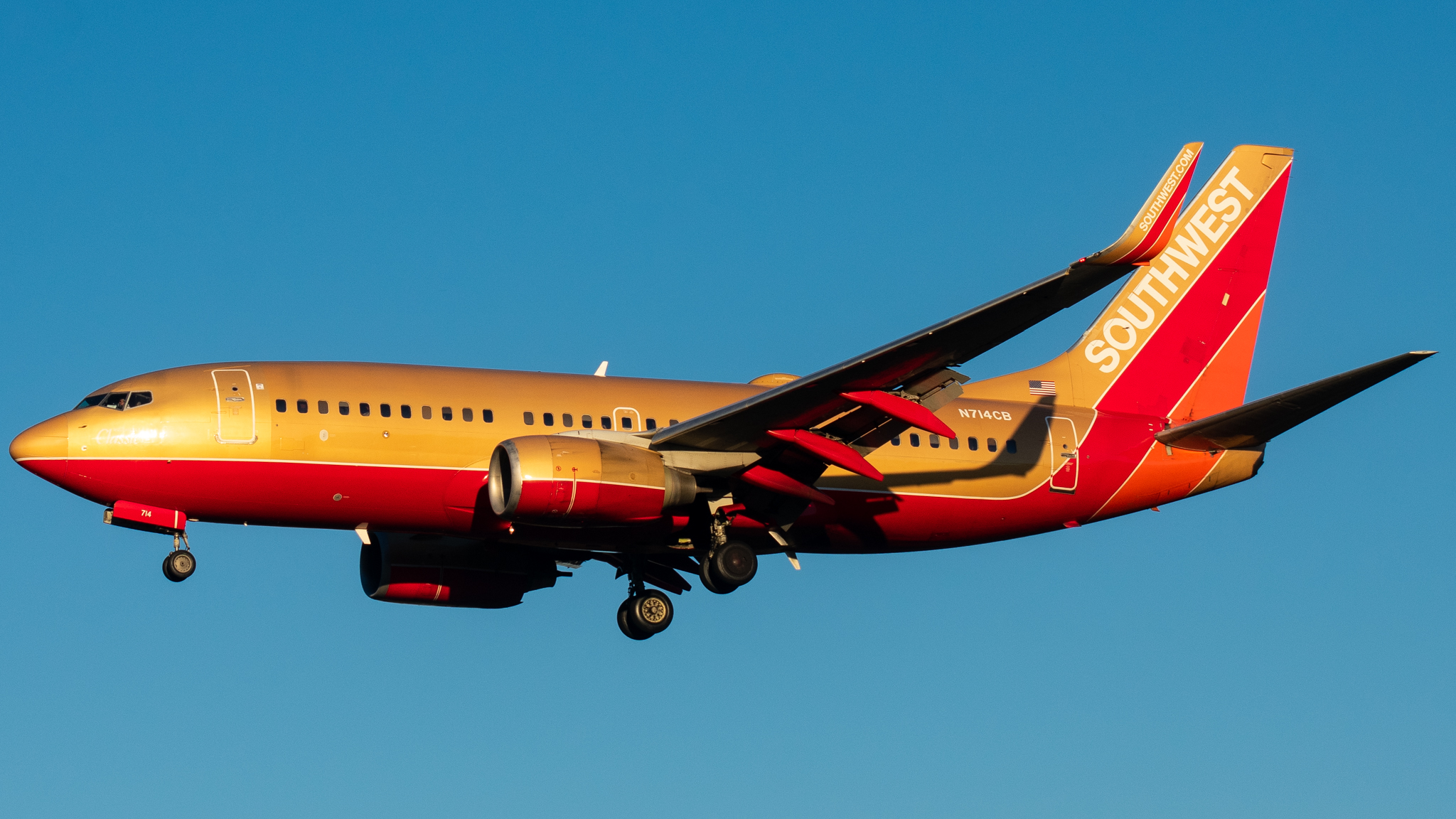 Full size: Southwest Airlines Boeing 737-700 N714CB at Baltimore/Washington International Thurgood Marshall Airport