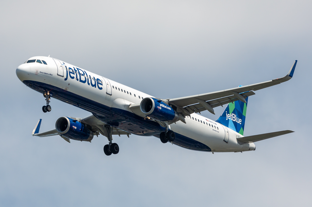 Full size: JetBlue Airways Airbus A321-200 N970JB at John F. Kennedy International Airport