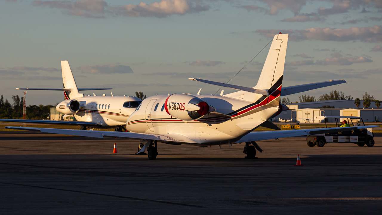 Full size: NetJets Cessna Citation 560XL Excel N557QS at Naples Municipal Airport