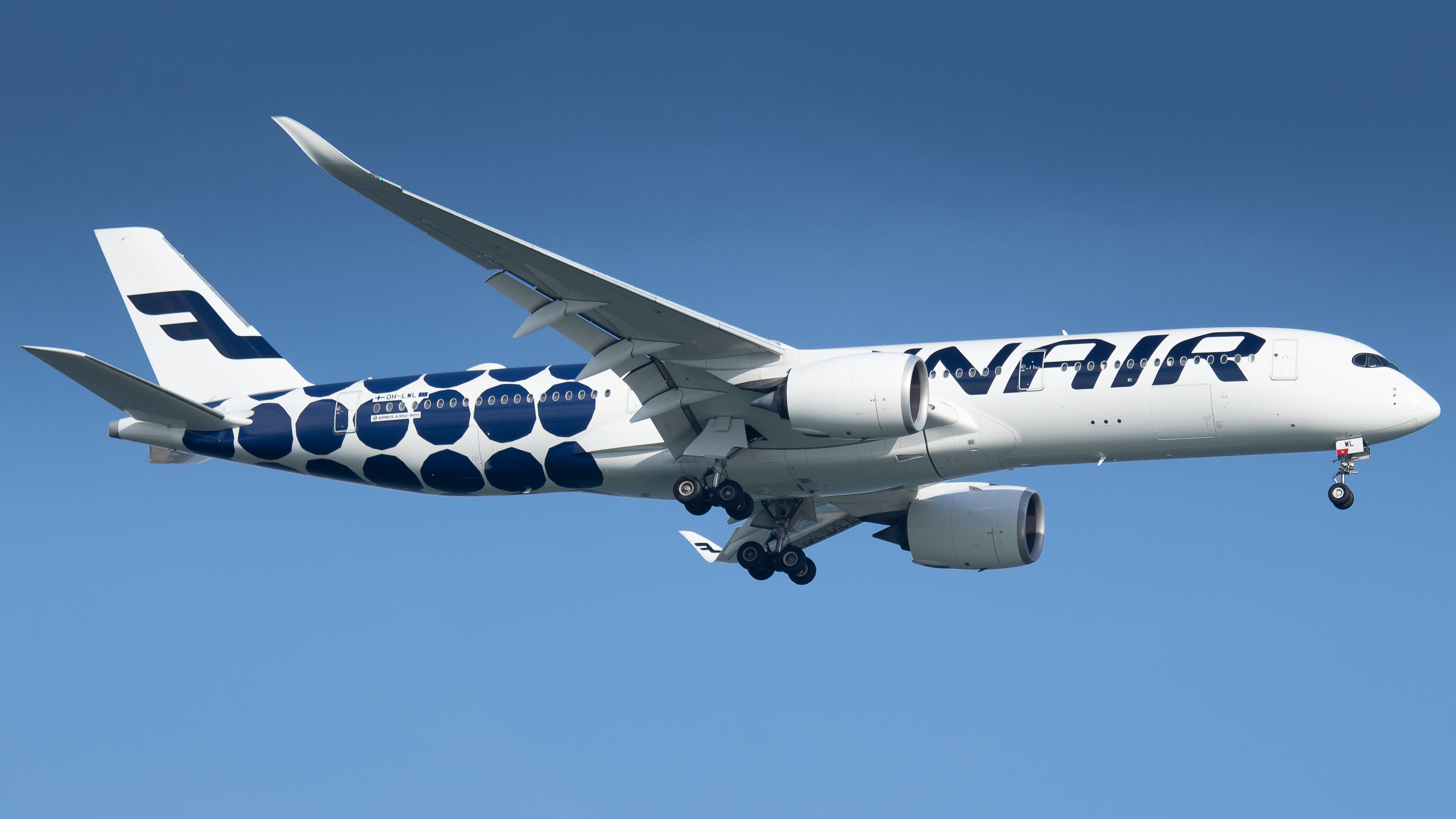 Full size: Finnair Airbus A350-900 OH-LWL at Singapore-Changi Airport