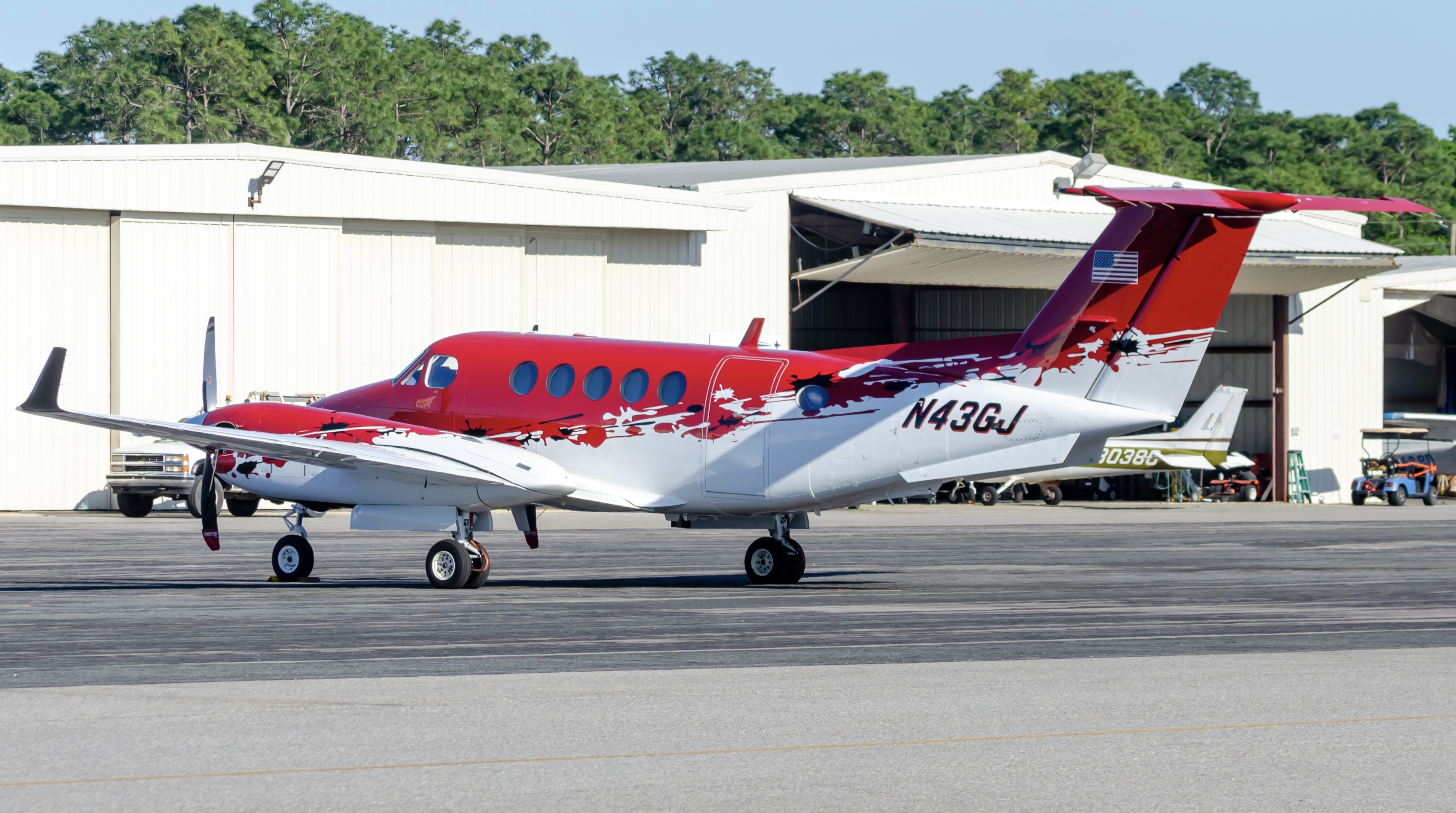 Full size: PRIVATE Beechcraft King Air 200 N43GJ at Pensacola International Airport