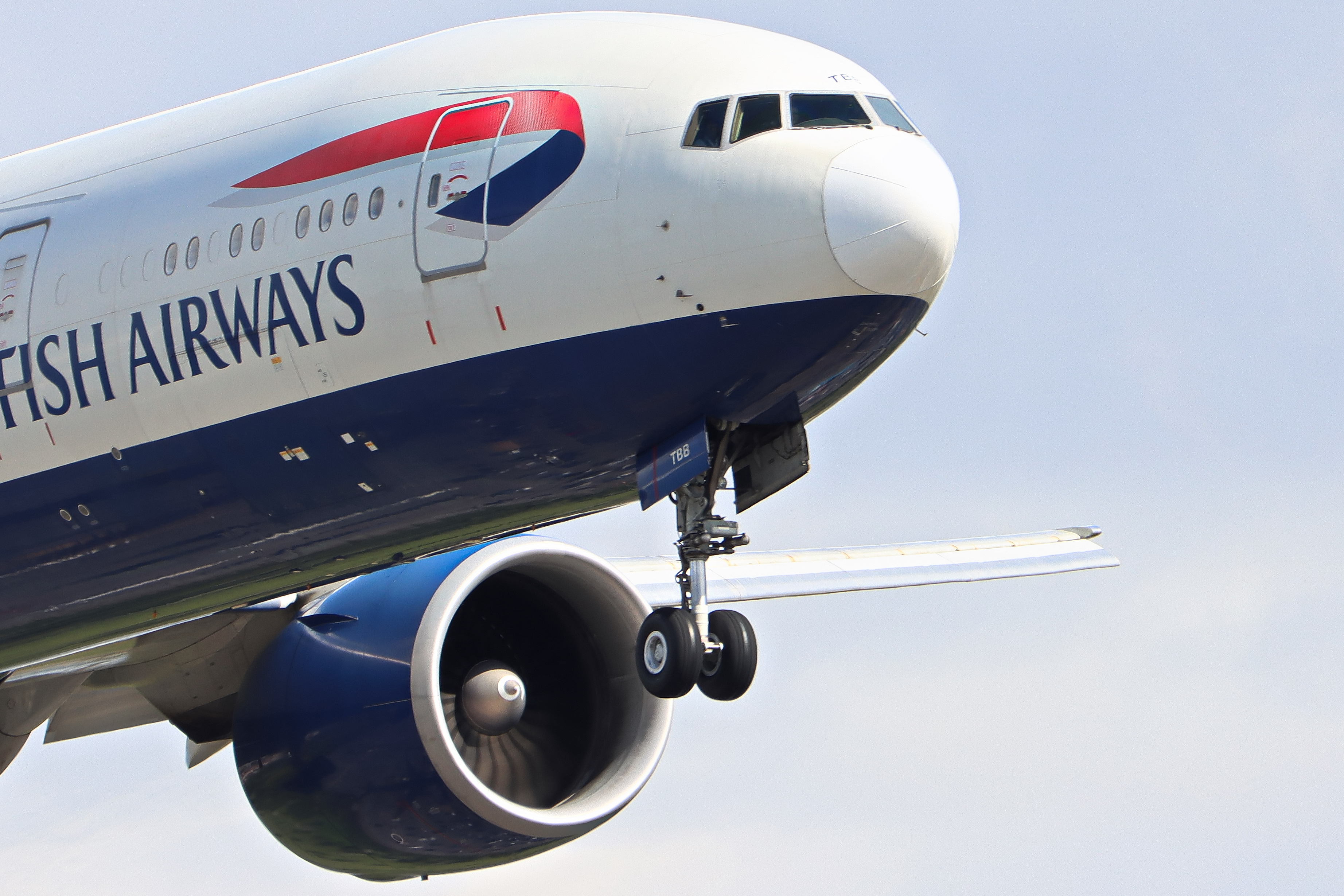 Full size: British Airways Boeing 777-300ER G-STBB at London Heathrow International Airport