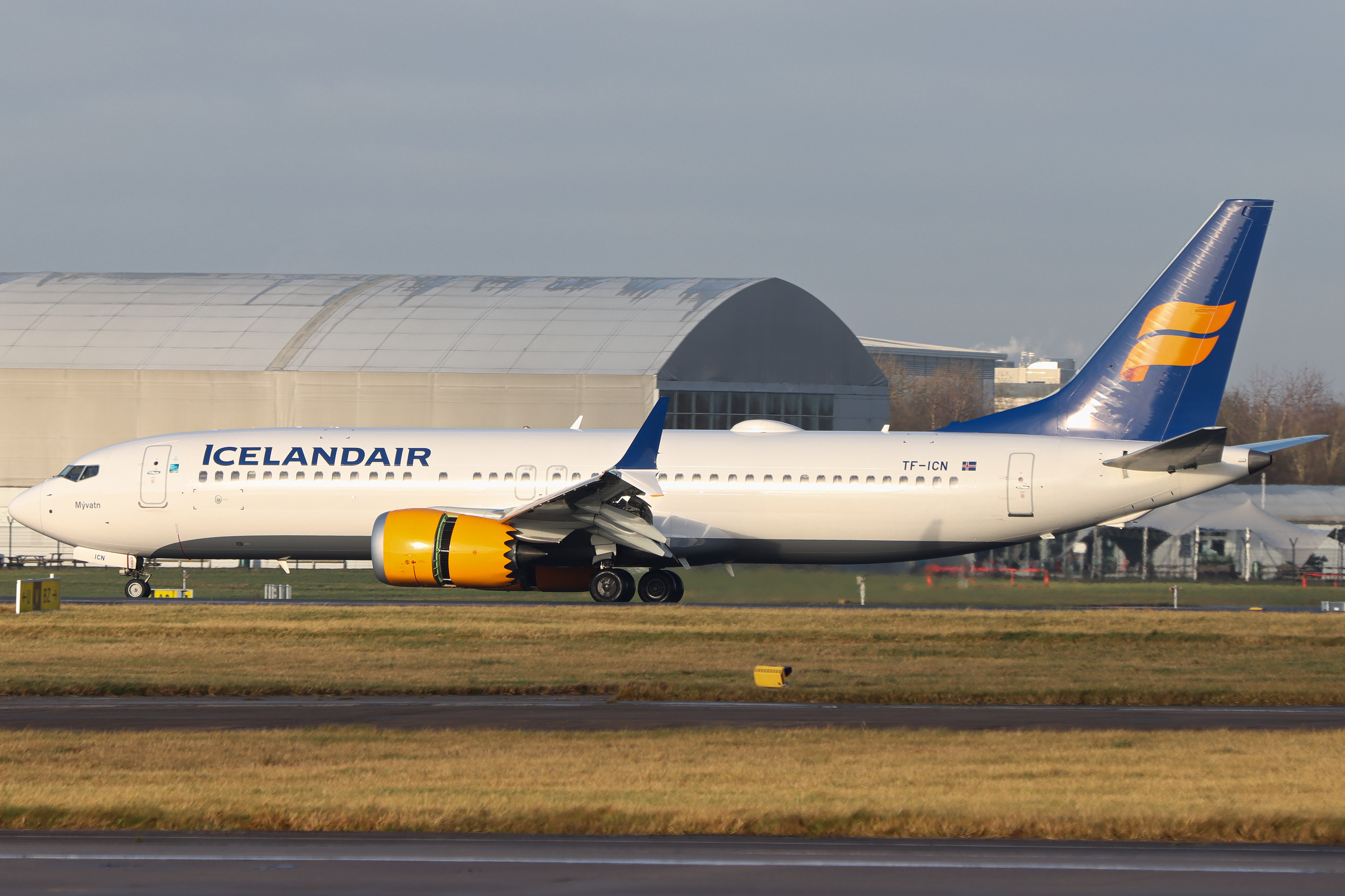 Full size: Icelandair Boeing 737 MAX 8 TF-ICN at Manchester Airport