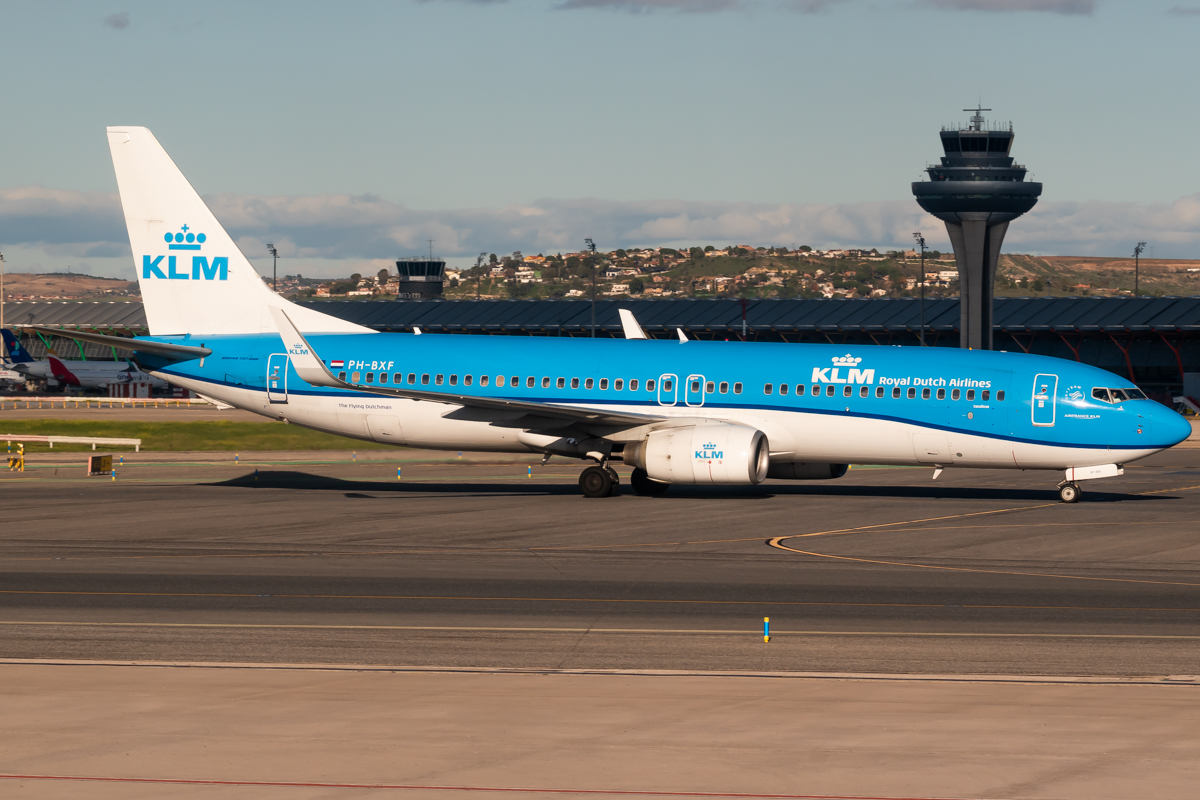 Full size: KLM Boeing 737-800 PH-BXF at Madrid Barajas Airport