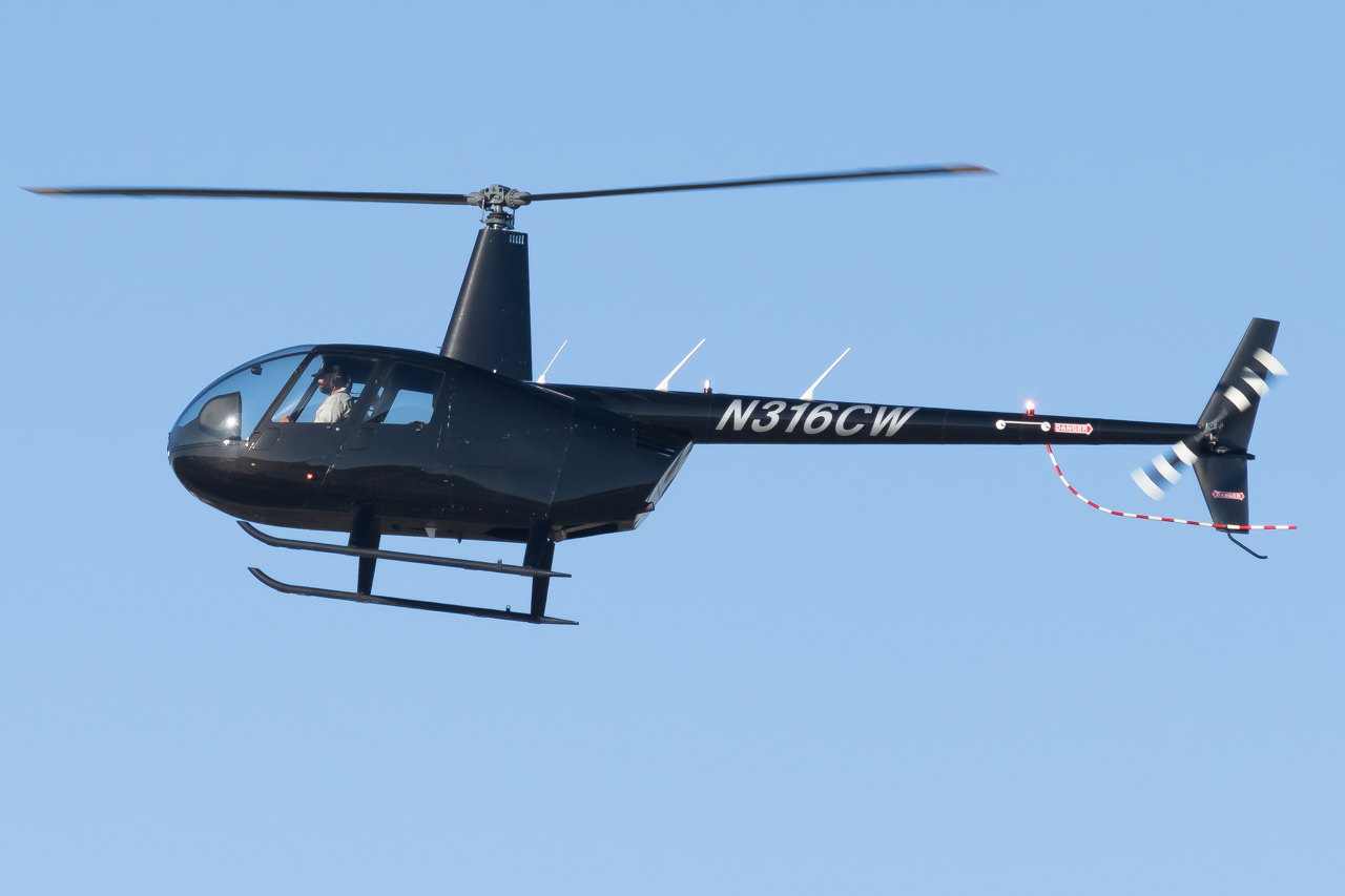 Full size: PRIVATE Robinson R44 N316CW at Pittsburgh Allegheny County Airport