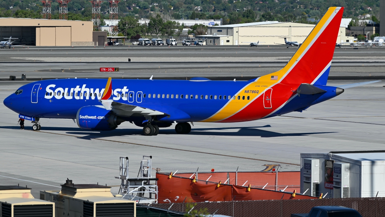 Full size: Southwest Airlines Boeing 737 MAX 8 N8786Q at Reno/Tahoe International Airport